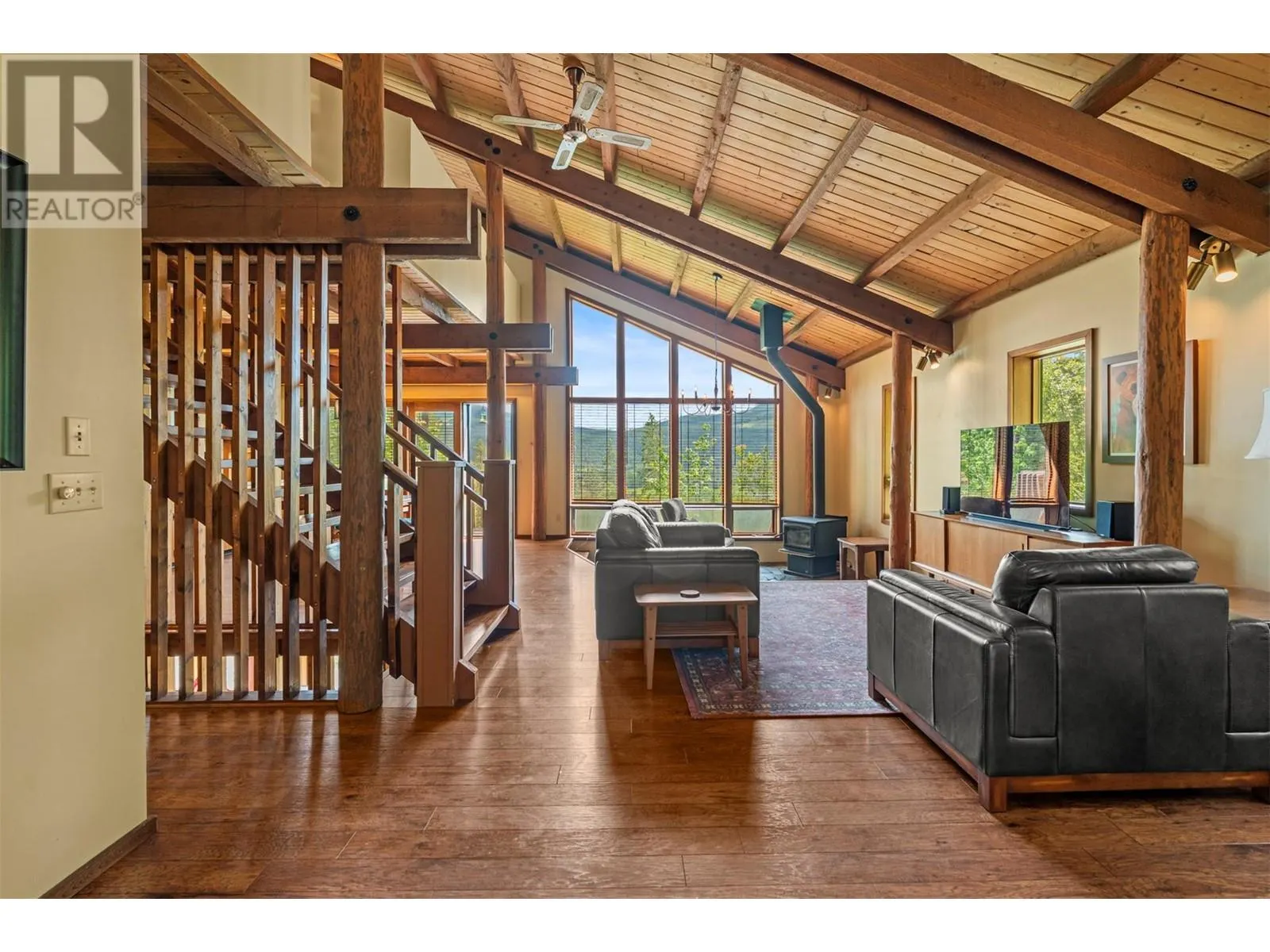 1099 Enderby Mabel Lake Road