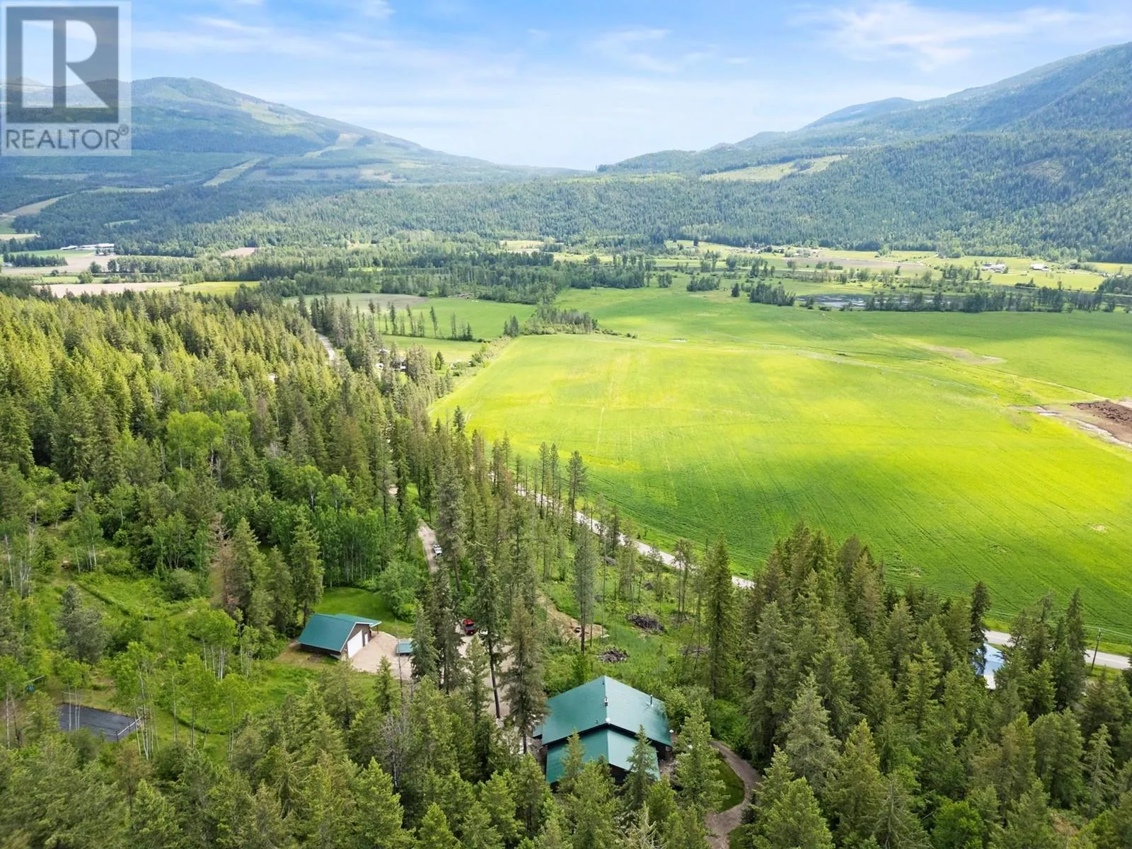 1099 Enderby Mabel Lake Road