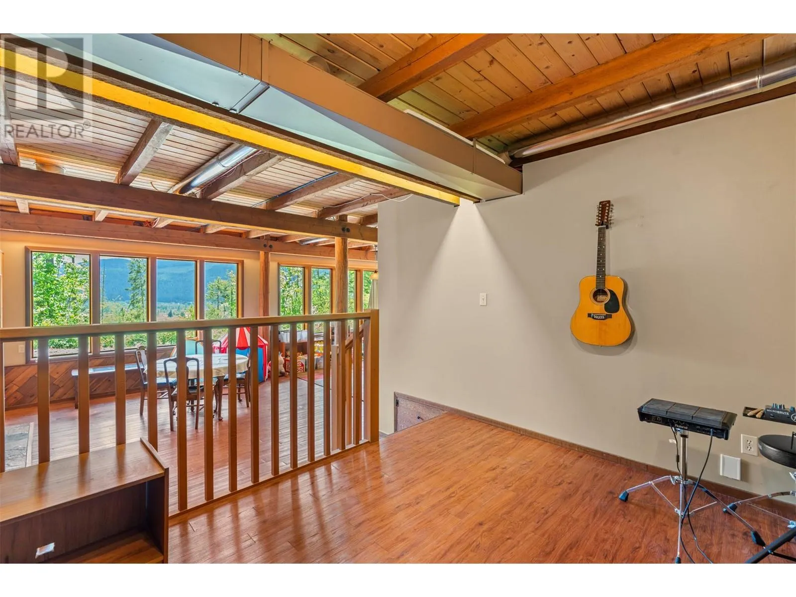 1099 Enderby Mabel Lake Road