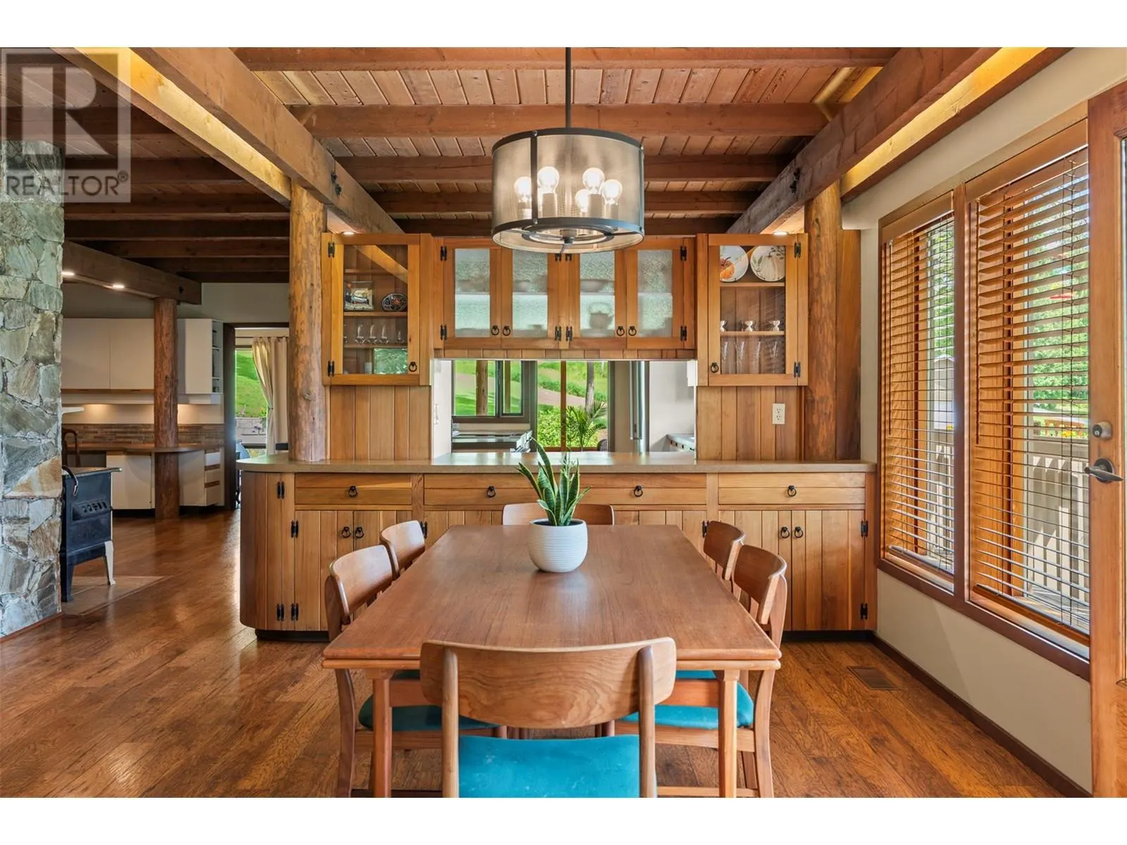 1099 Enderby Mabel Lake Road