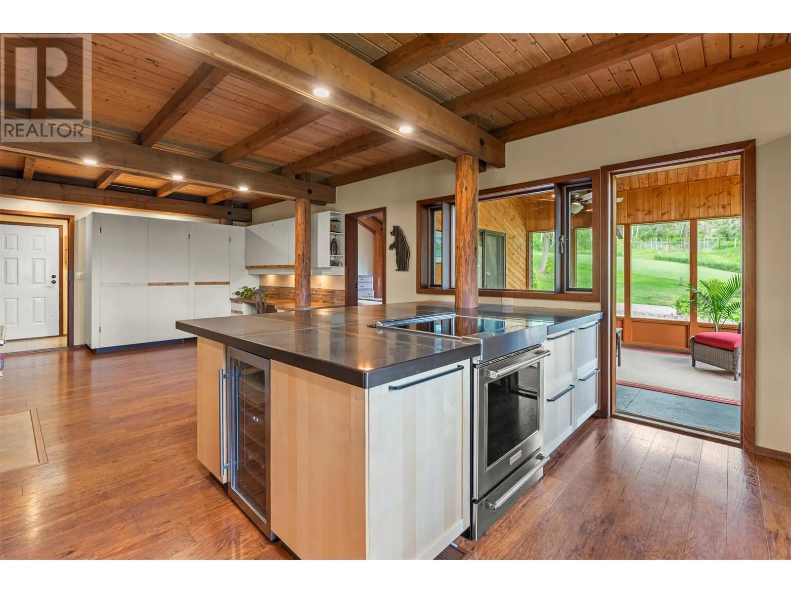 1099 Enderby Mabel Lake Road