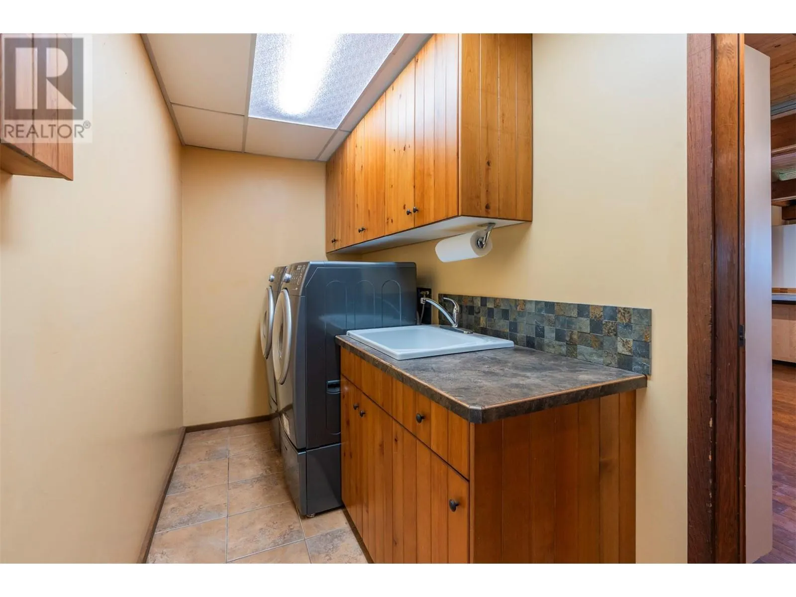 1099 Enderby Mabel Lake Road