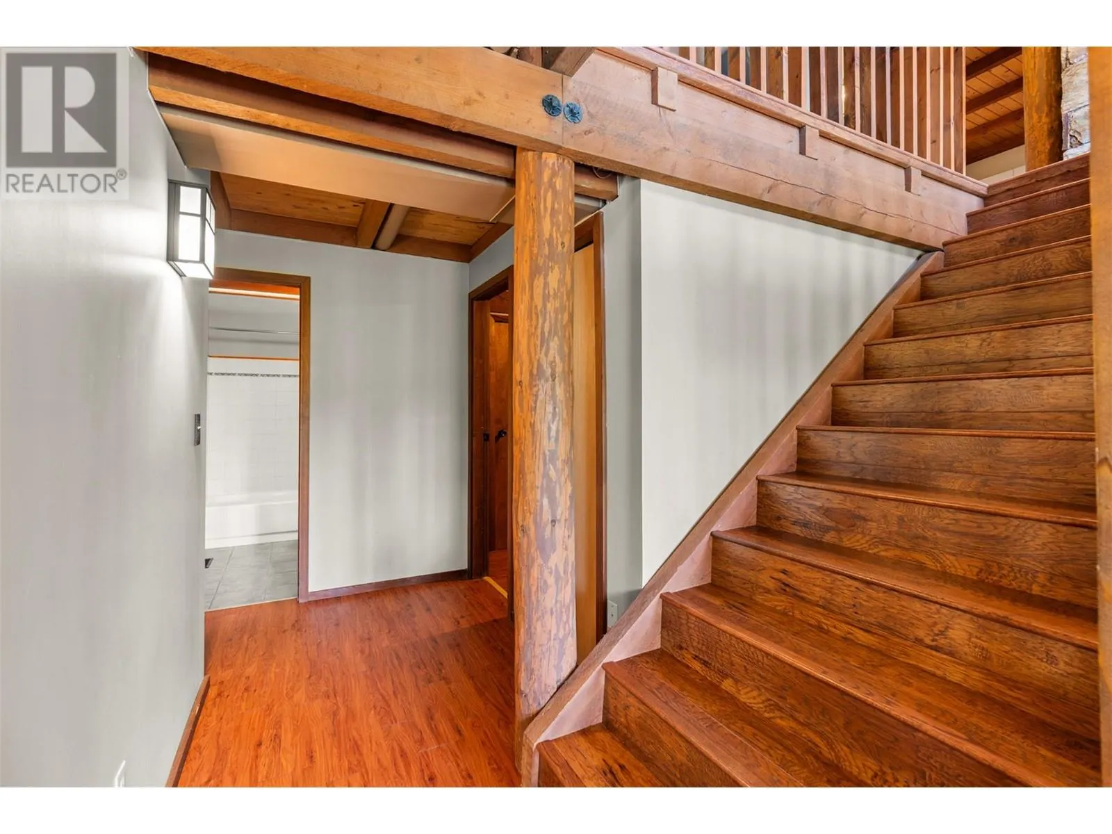 1099 Enderby Mabel Lake Road