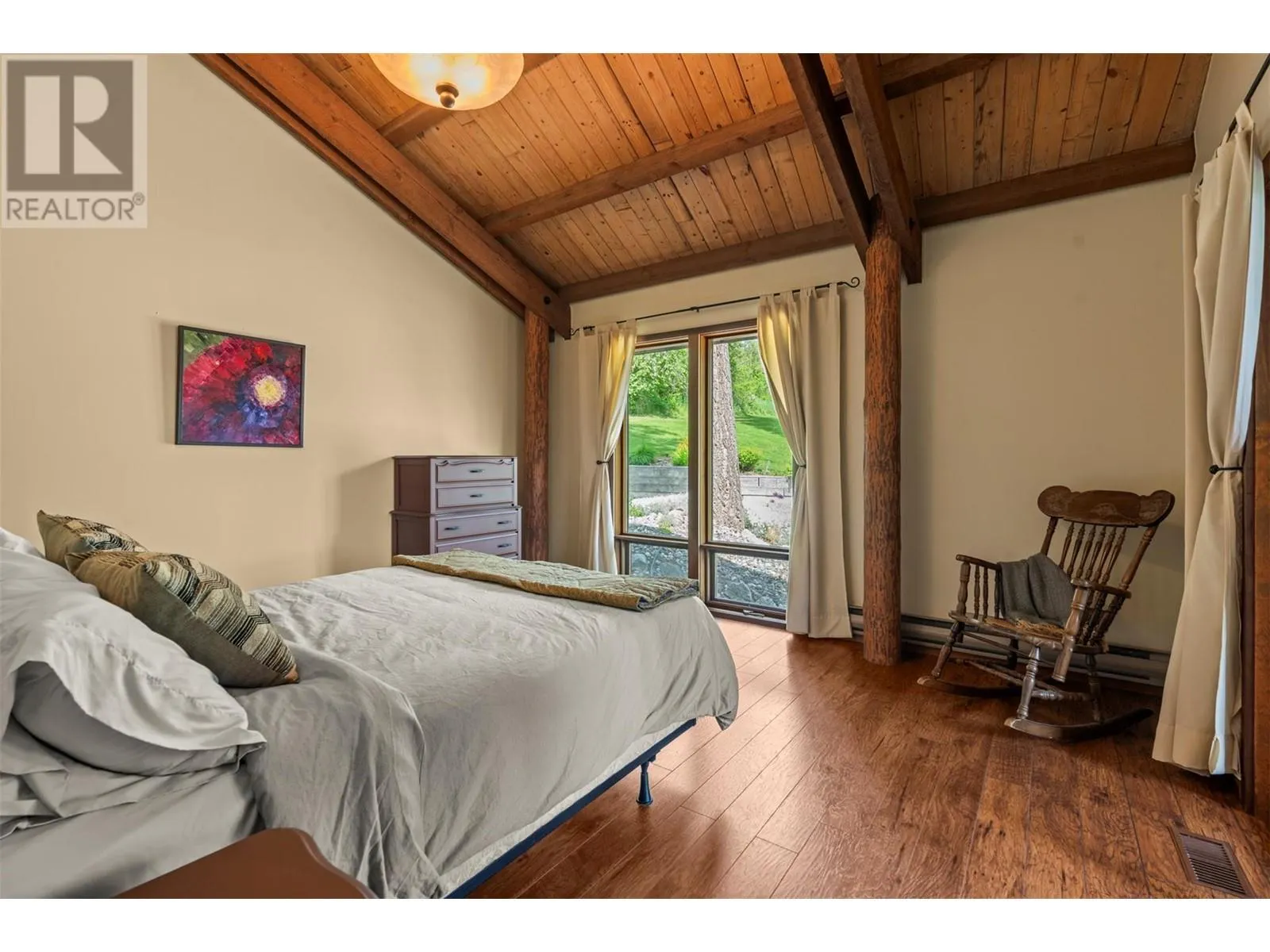 1099 Enderby Mabel Lake Road