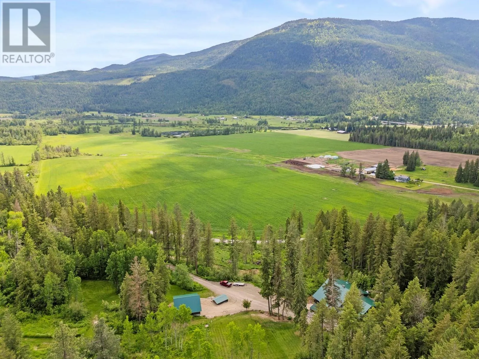 1099 Enderby Mabel Lake Road