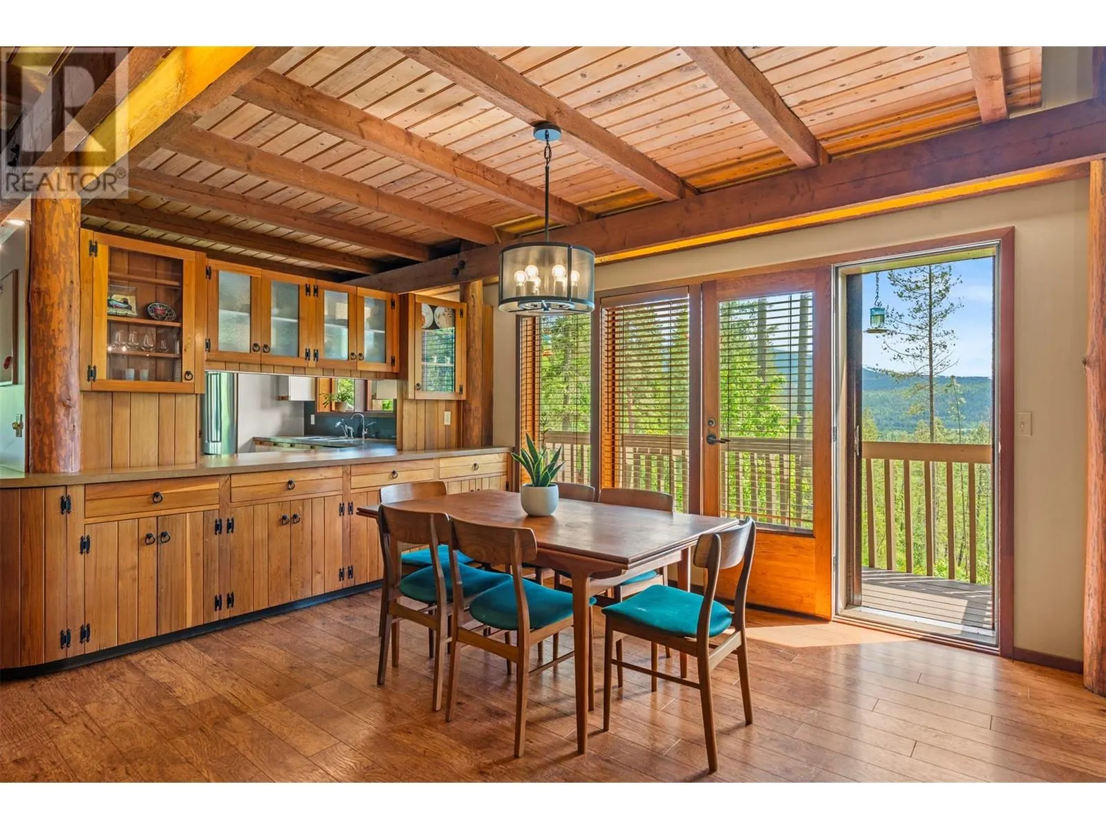 1099 Enderby Mabel Lake Road