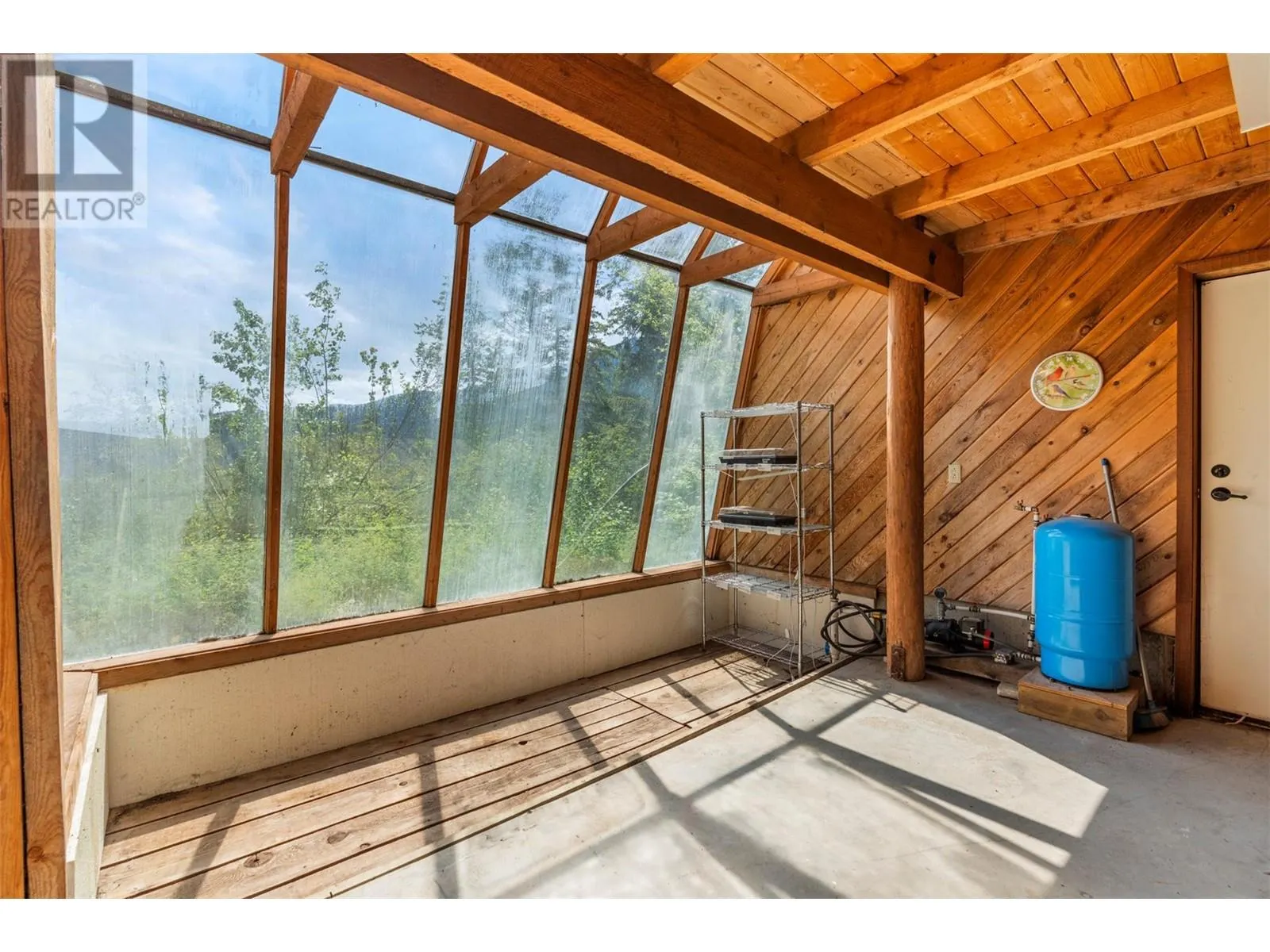 1099 Enderby Mabel Lake Road
