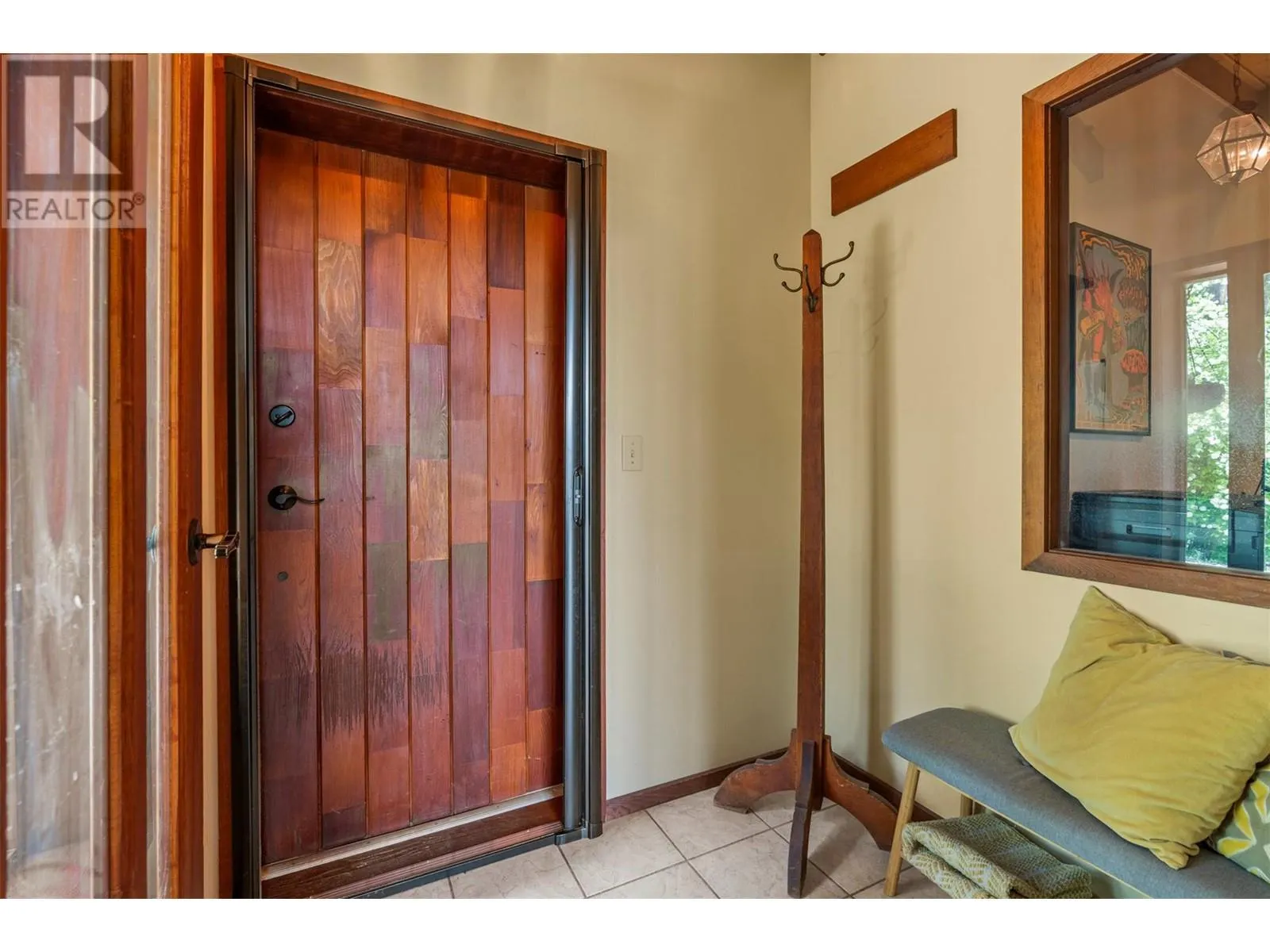 1099 Enderby Mabel Lake Road