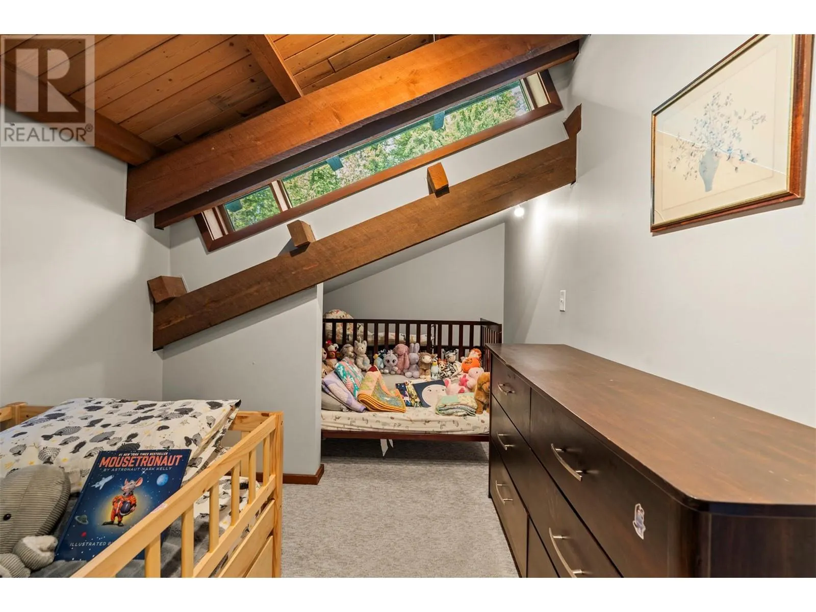 1099 Enderby Mabel Lake Road