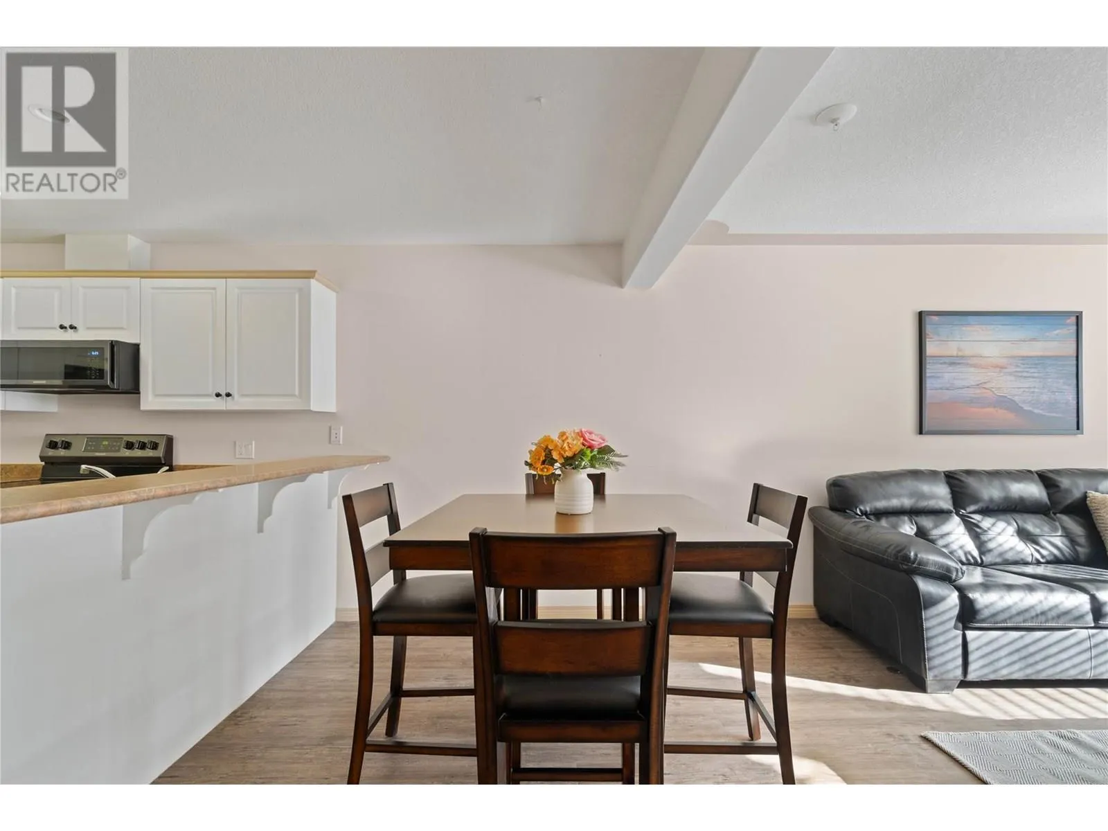 1002 Riverside Avenue Unit# 221