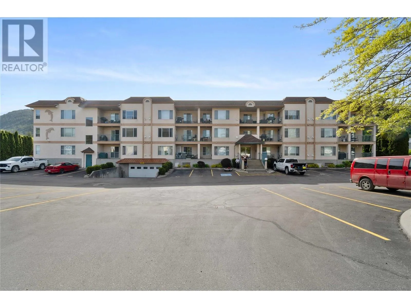 1002 Riverside Avenue Unit# 221