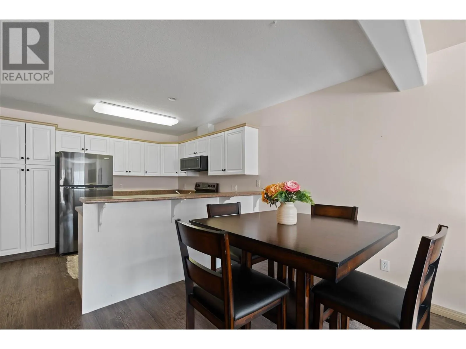 1002 Riverside Avenue Unit# 221
