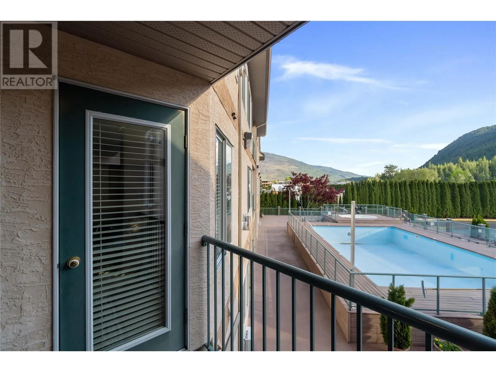 1002 Riverside Avenue Unit# 221