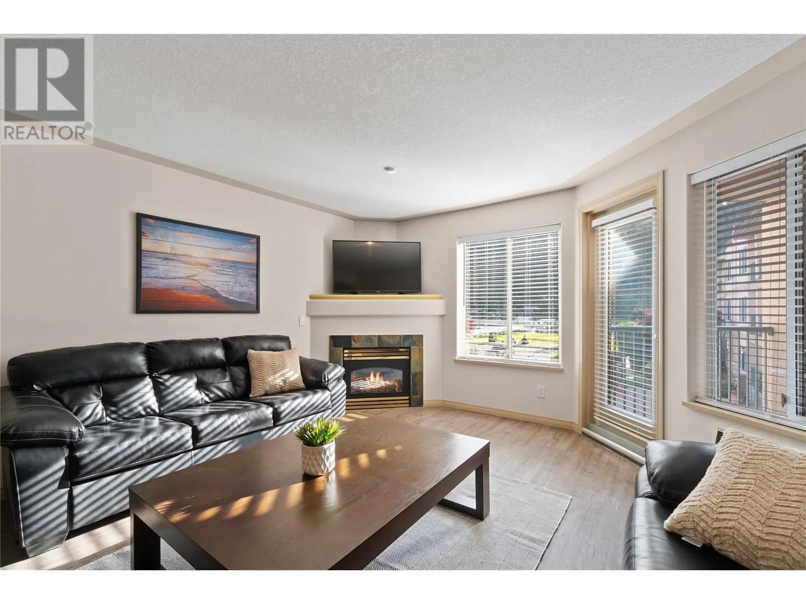 1002 Riverside Avenue Unit# 221