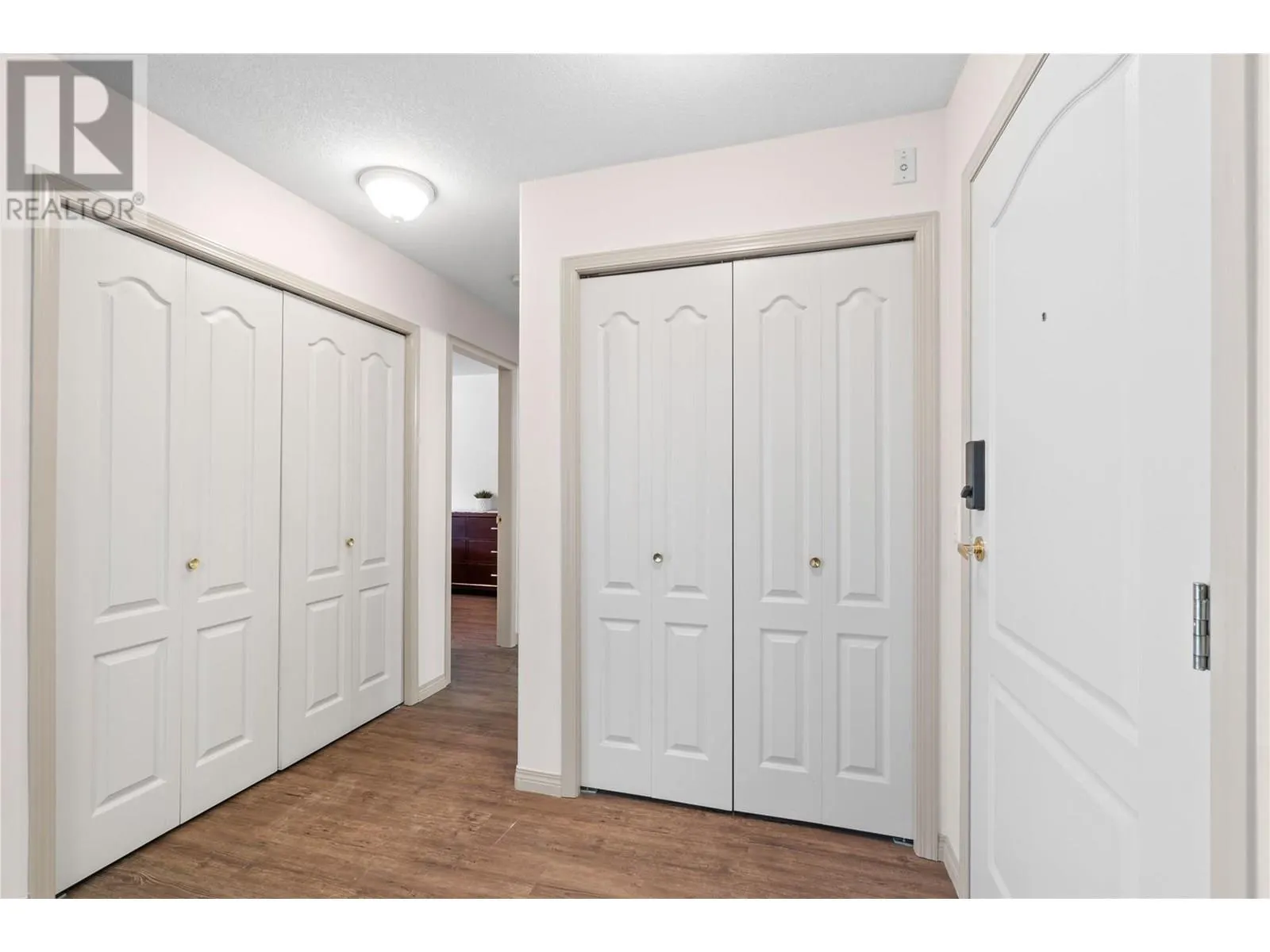 1002 Riverside Avenue Unit# 221