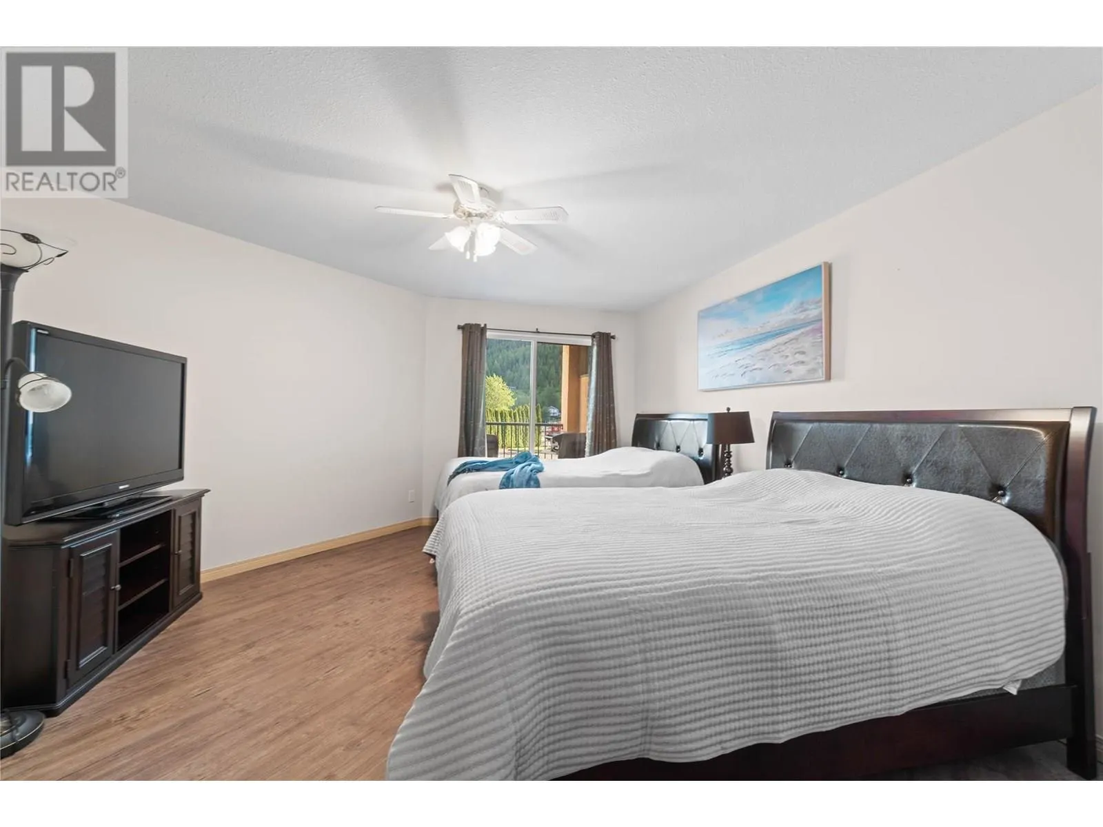 1002 Riverside Avenue Unit# 221