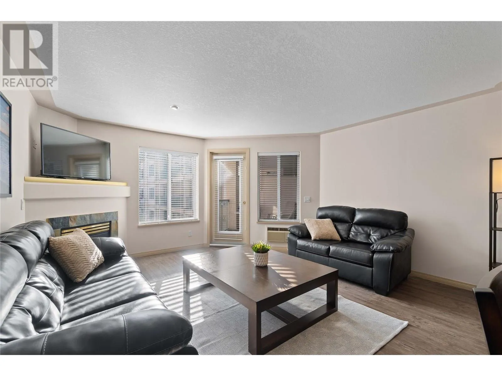 1002 Riverside Avenue Unit# 221