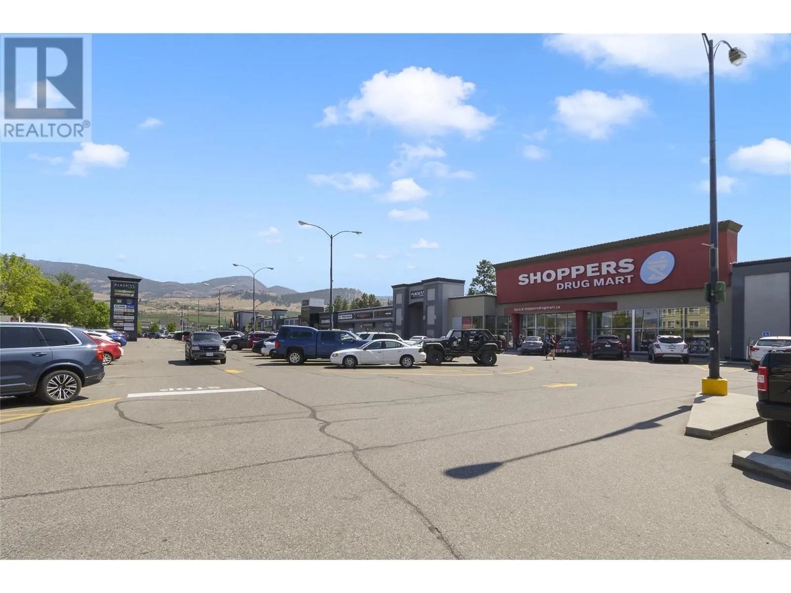 195 & 301 33 Highway W