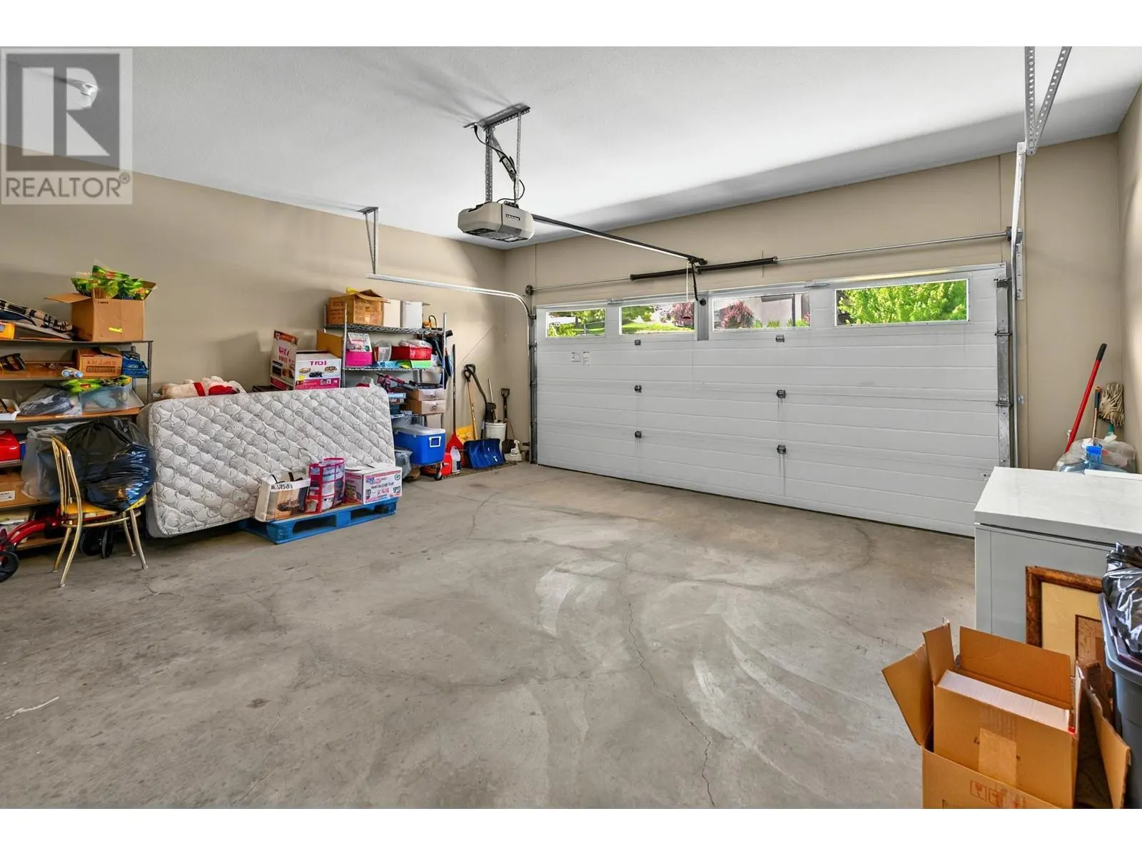 577 Harrogate Lane