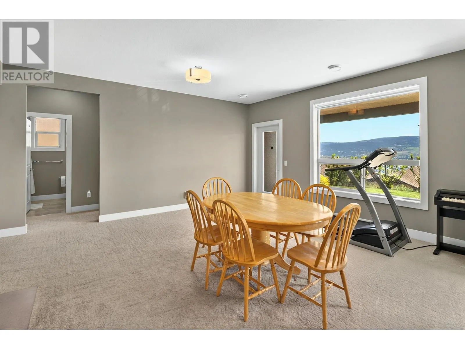 577 Harrogate Lane
