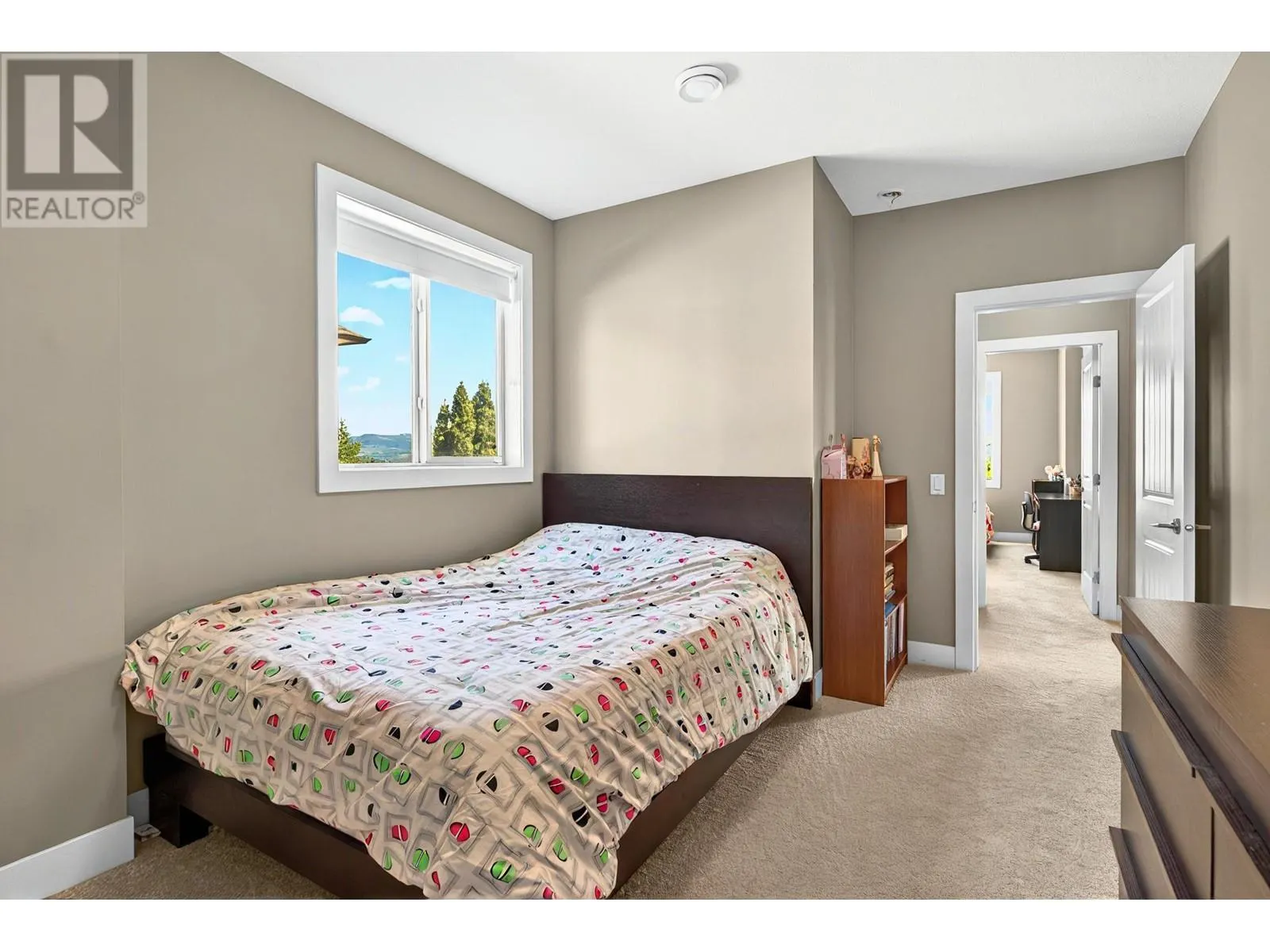 577 Harrogate Lane