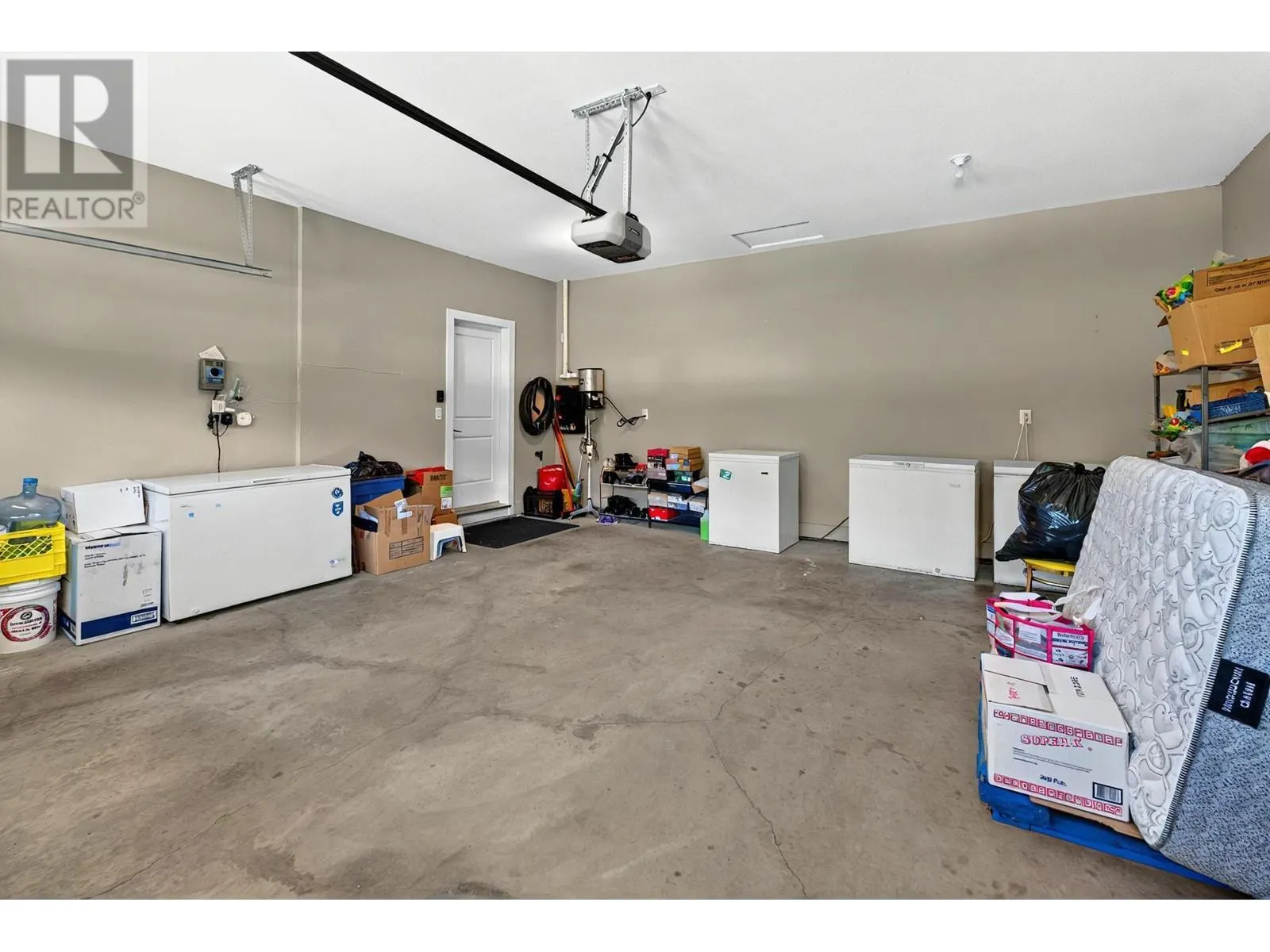 577 Harrogate Lane