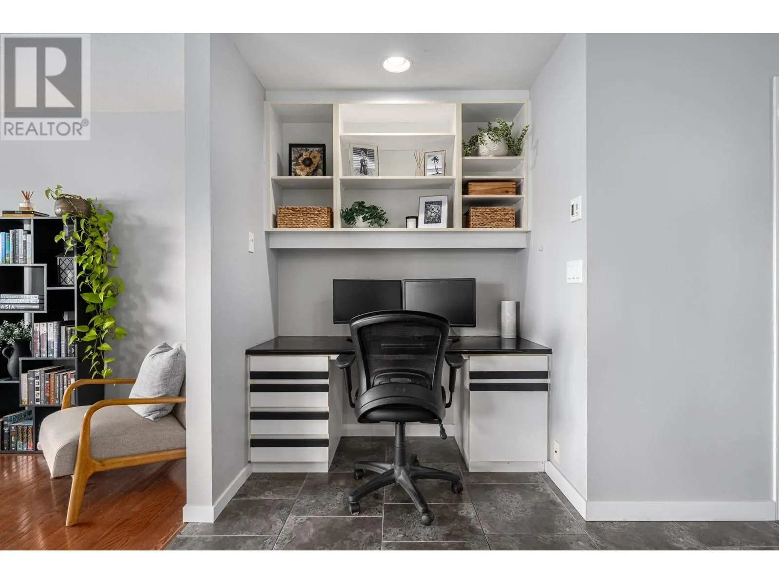 1775 MCKINLEY Court Unit# 8