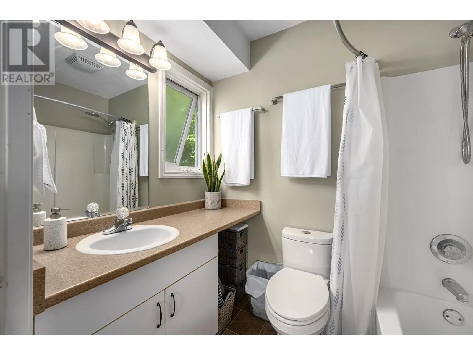 1775 MCKINLEY Court Unit# 8