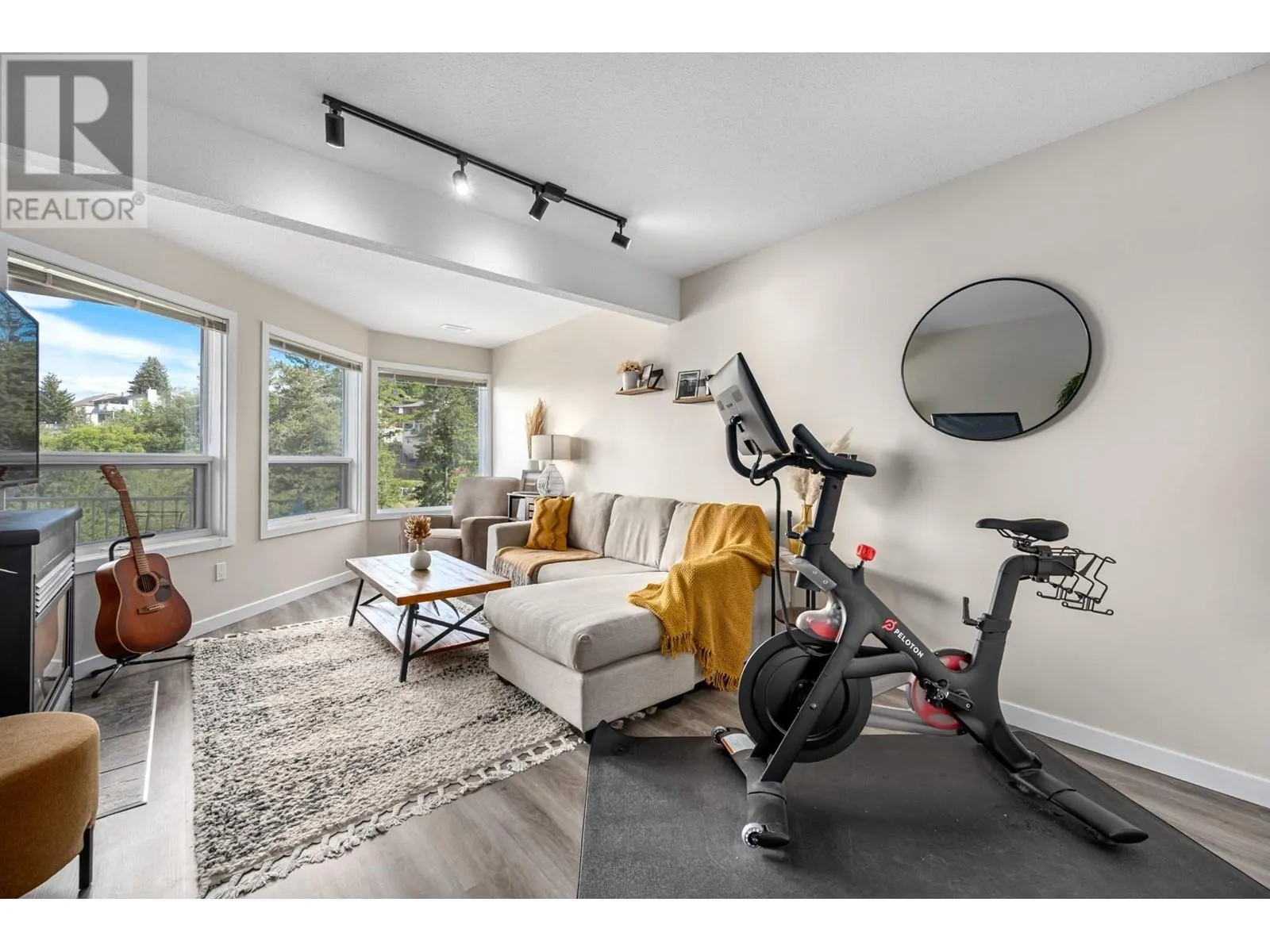 1775 MCKINLEY Court Unit# 8