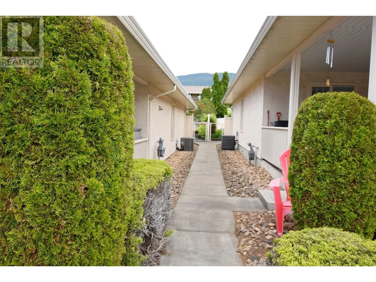 2200 40 Avenue Unit# 6