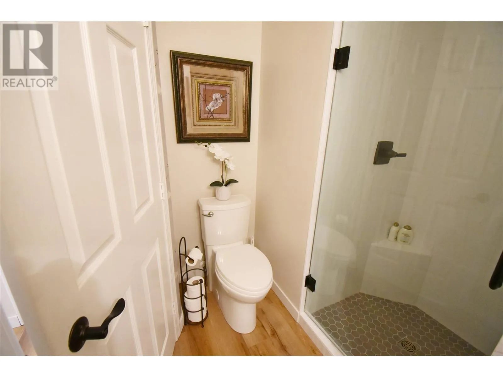 2200 40 Avenue Unit# 6