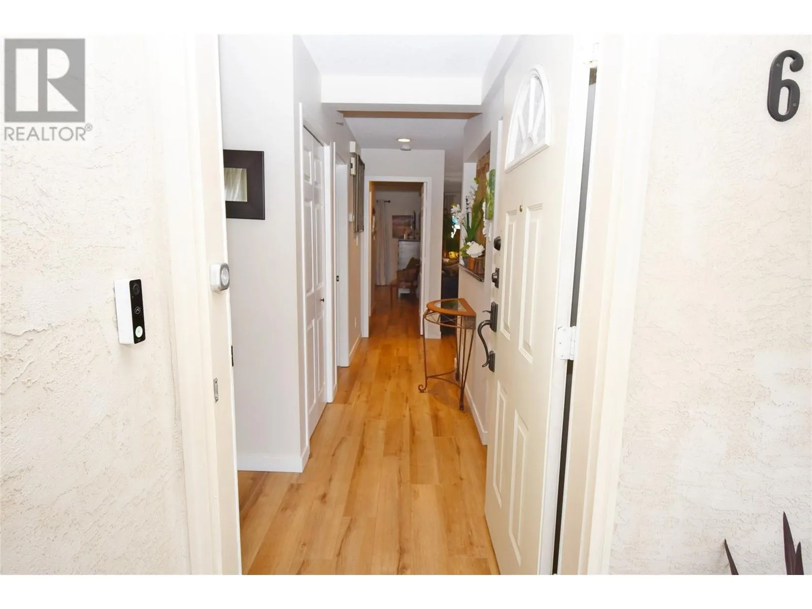 2200 40 Avenue Unit# 6