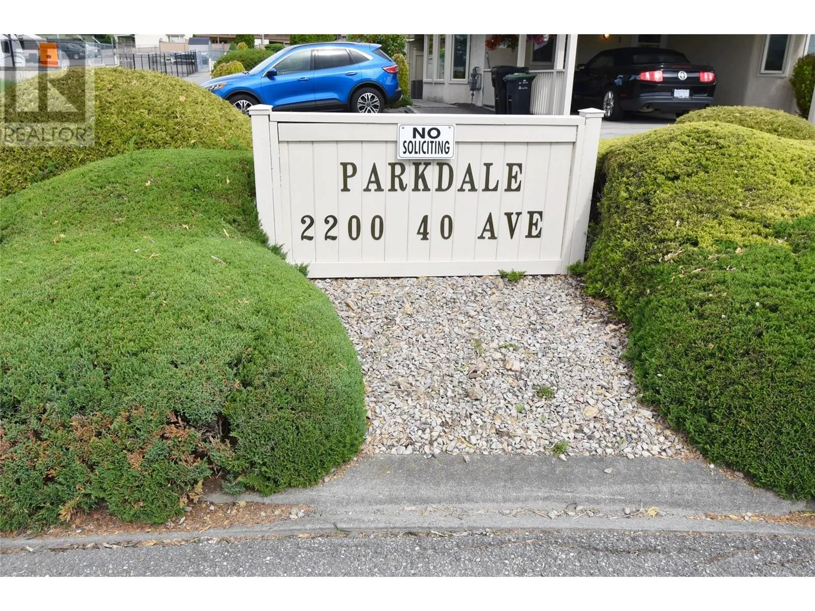 2200 40 Avenue Unit# 6