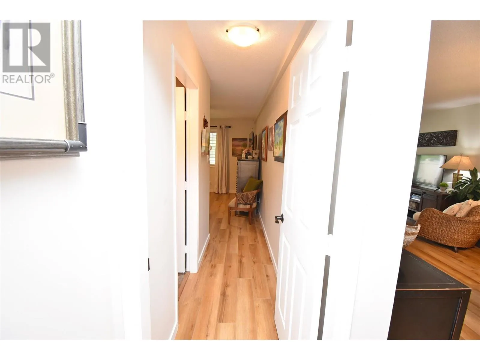 2200 40 Avenue Unit# 6