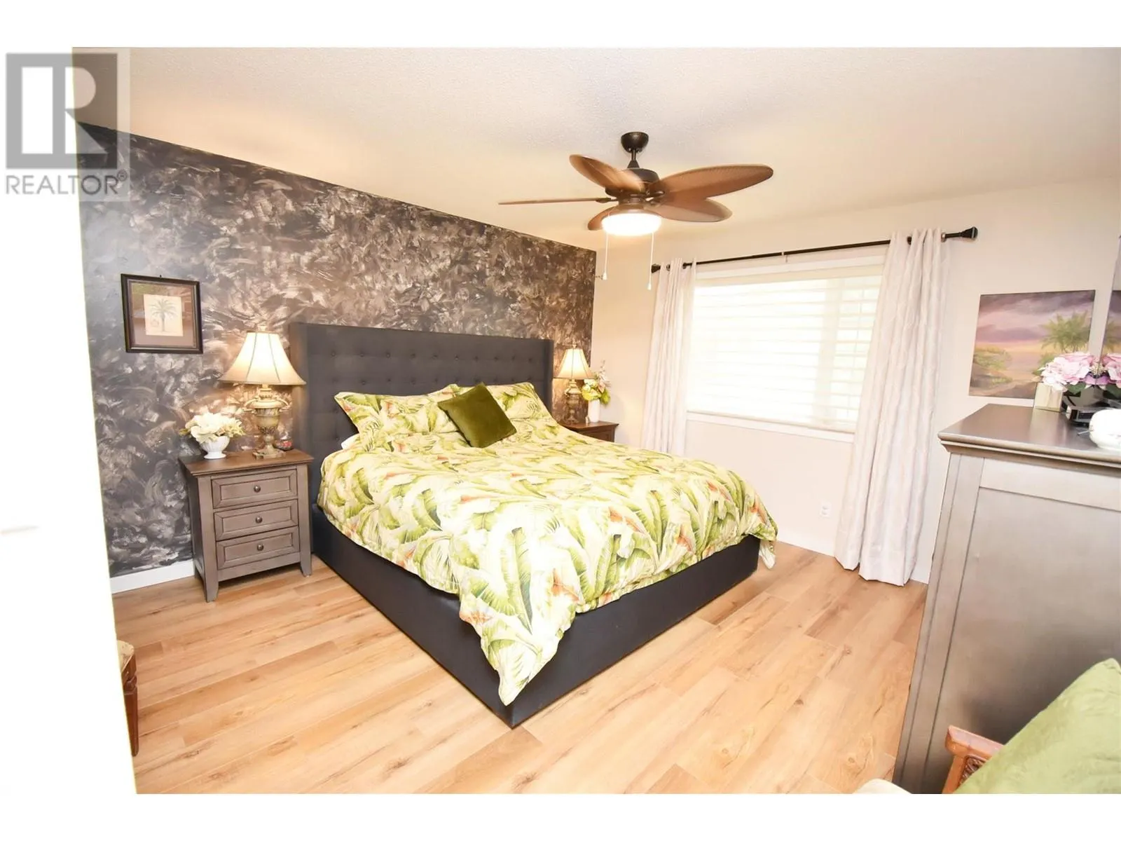 2200 40 Avenue Unit# 6