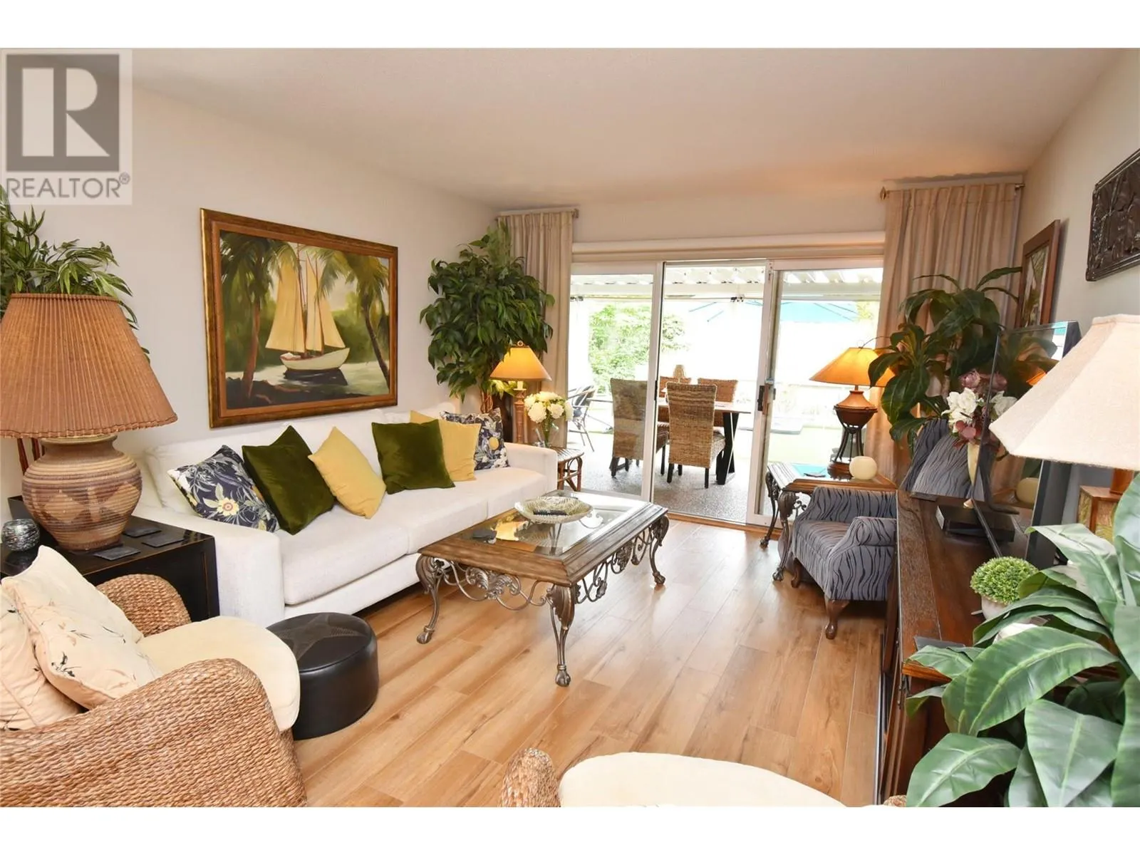 2200 40 Avenue Unit# 6