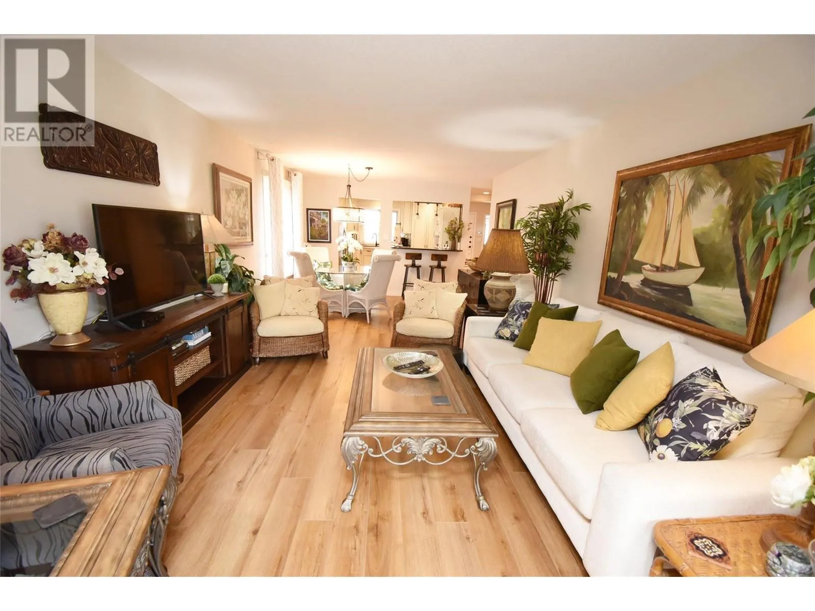 2200 40 Avenue Unit# 6