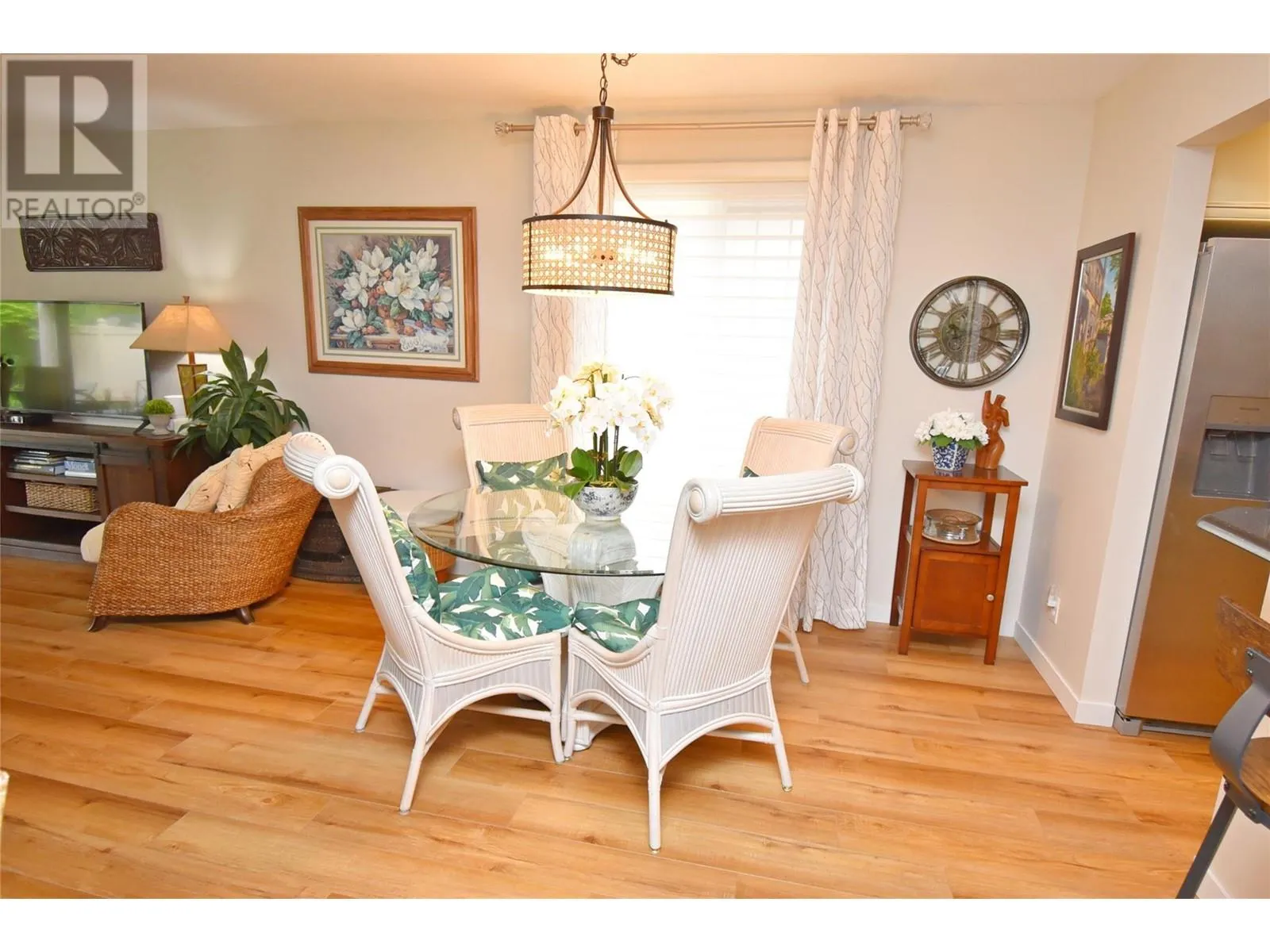 2200 40 Avenue Unit# 6