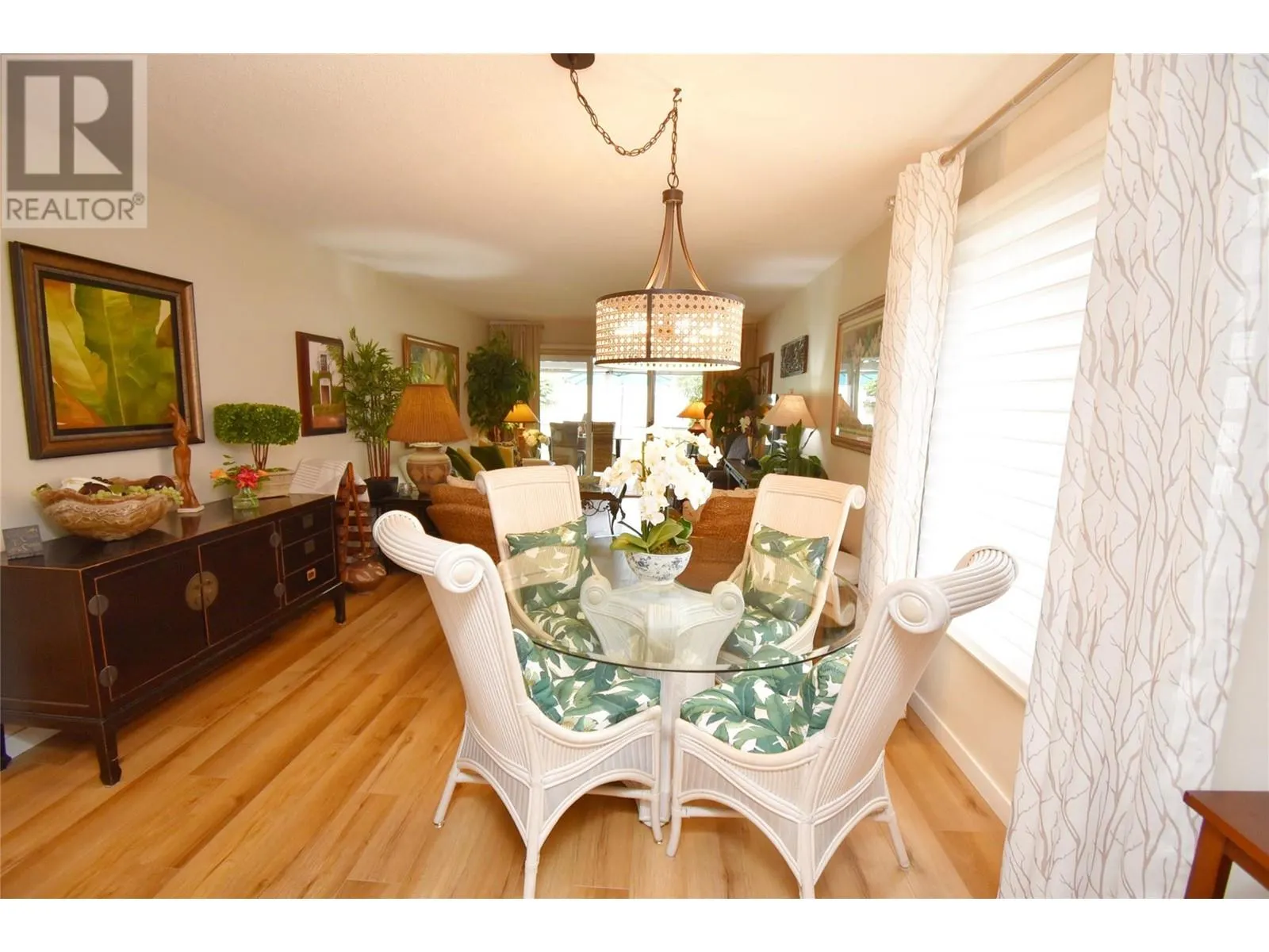 2200 40 Avenue Unit# 6