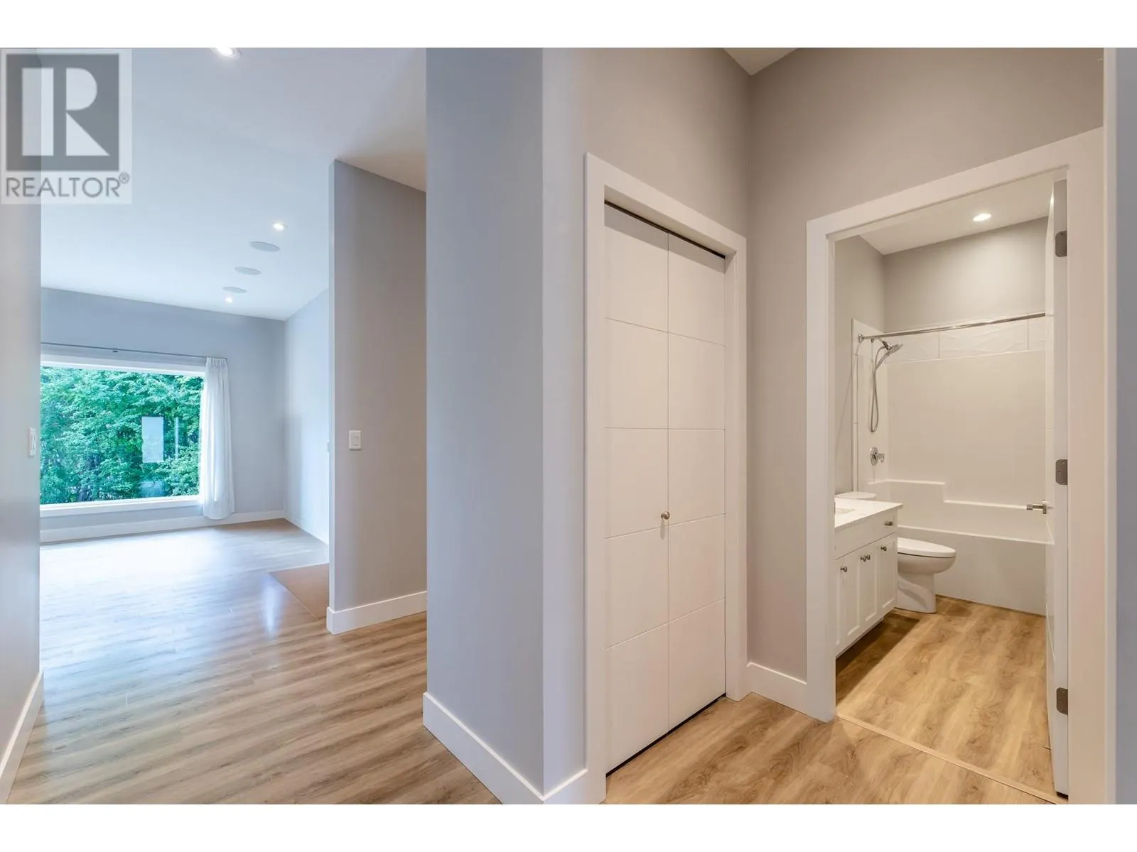 11801 SINCLAIR Road Unit# 103
