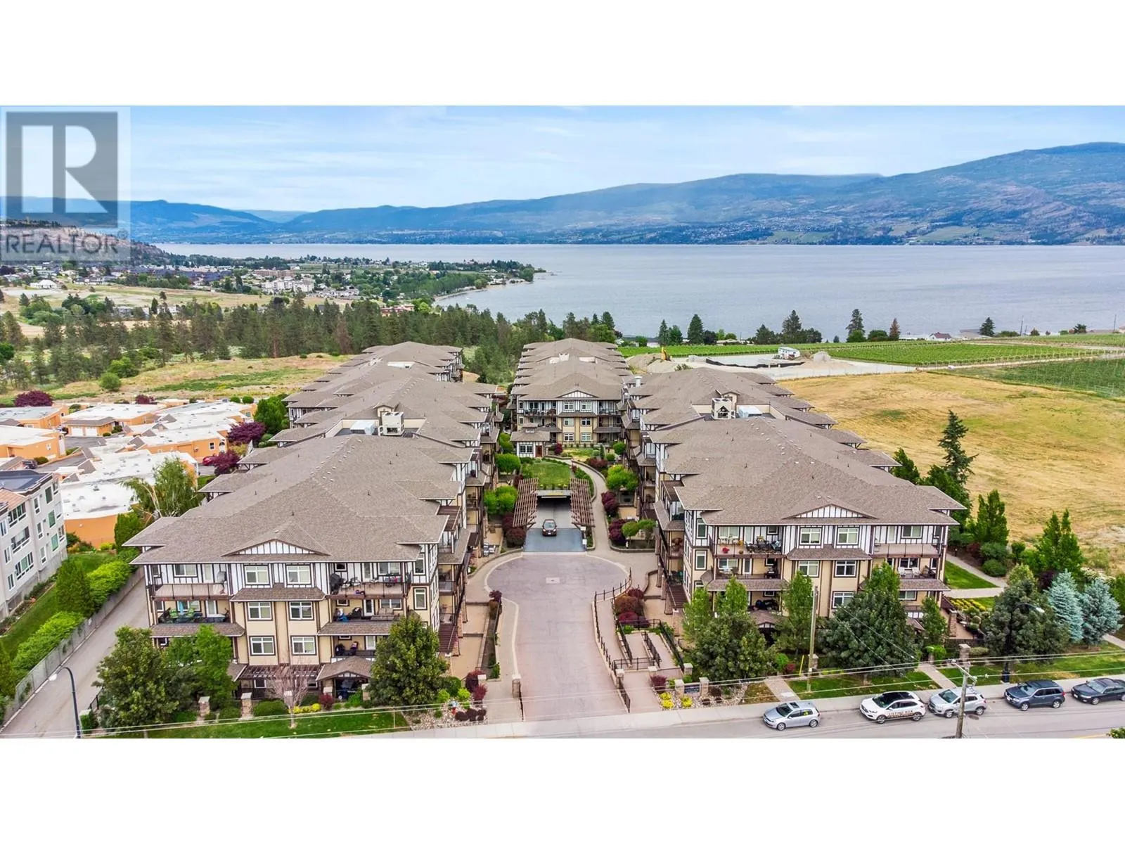 3842 Old Okanagan Highway Unit# 4306