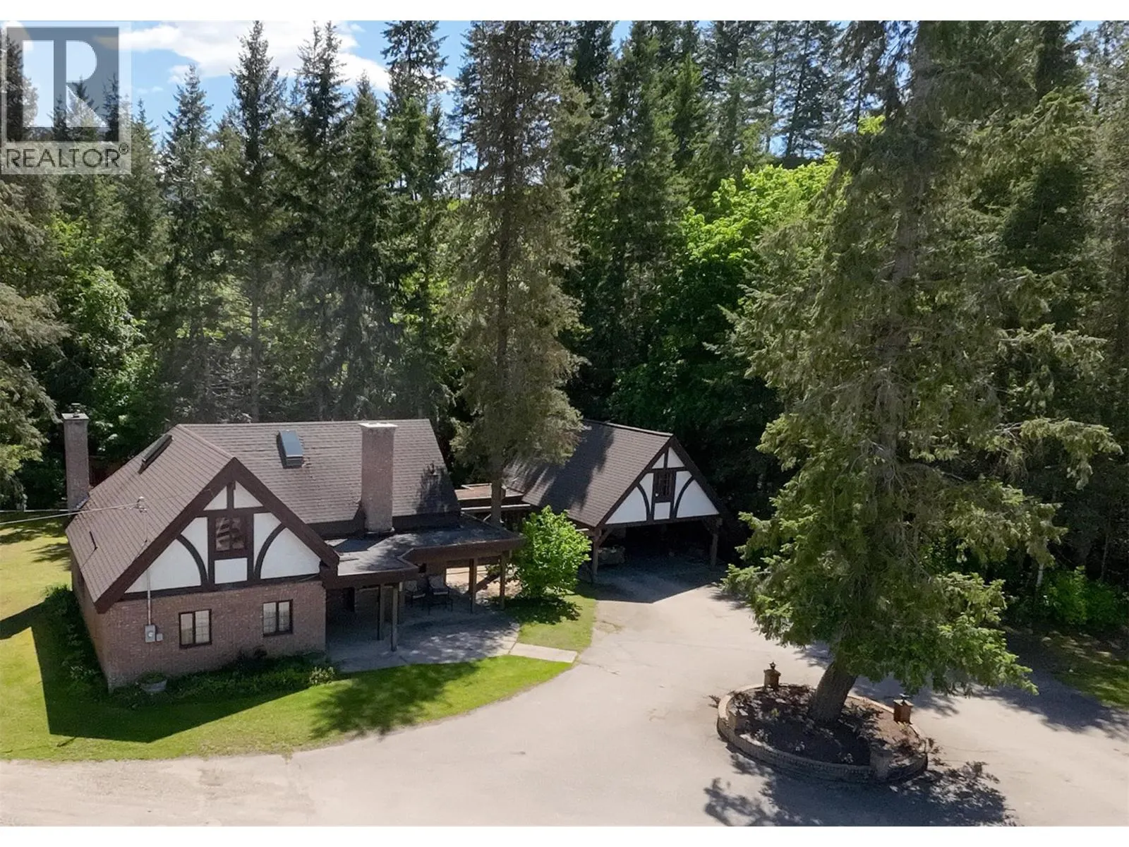 4452 Sleepy Hollow Road
