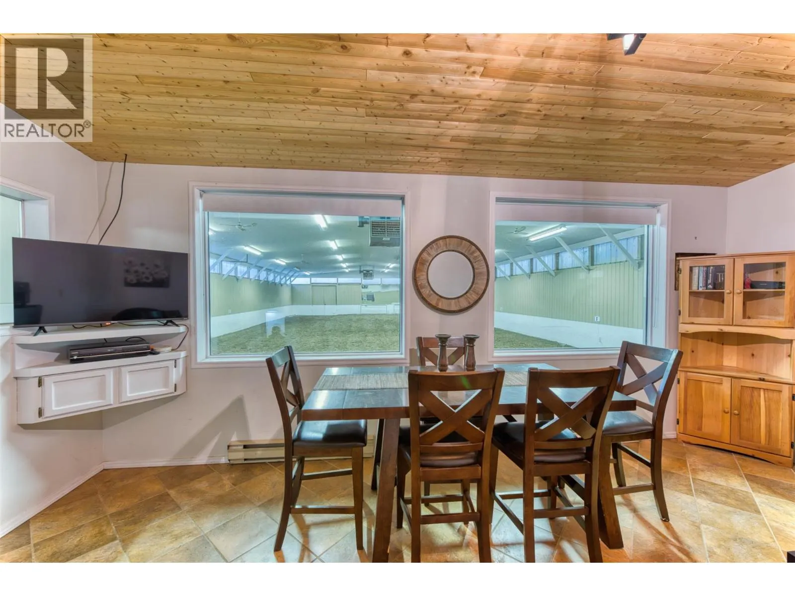 4452 Sleepy Hollow Road