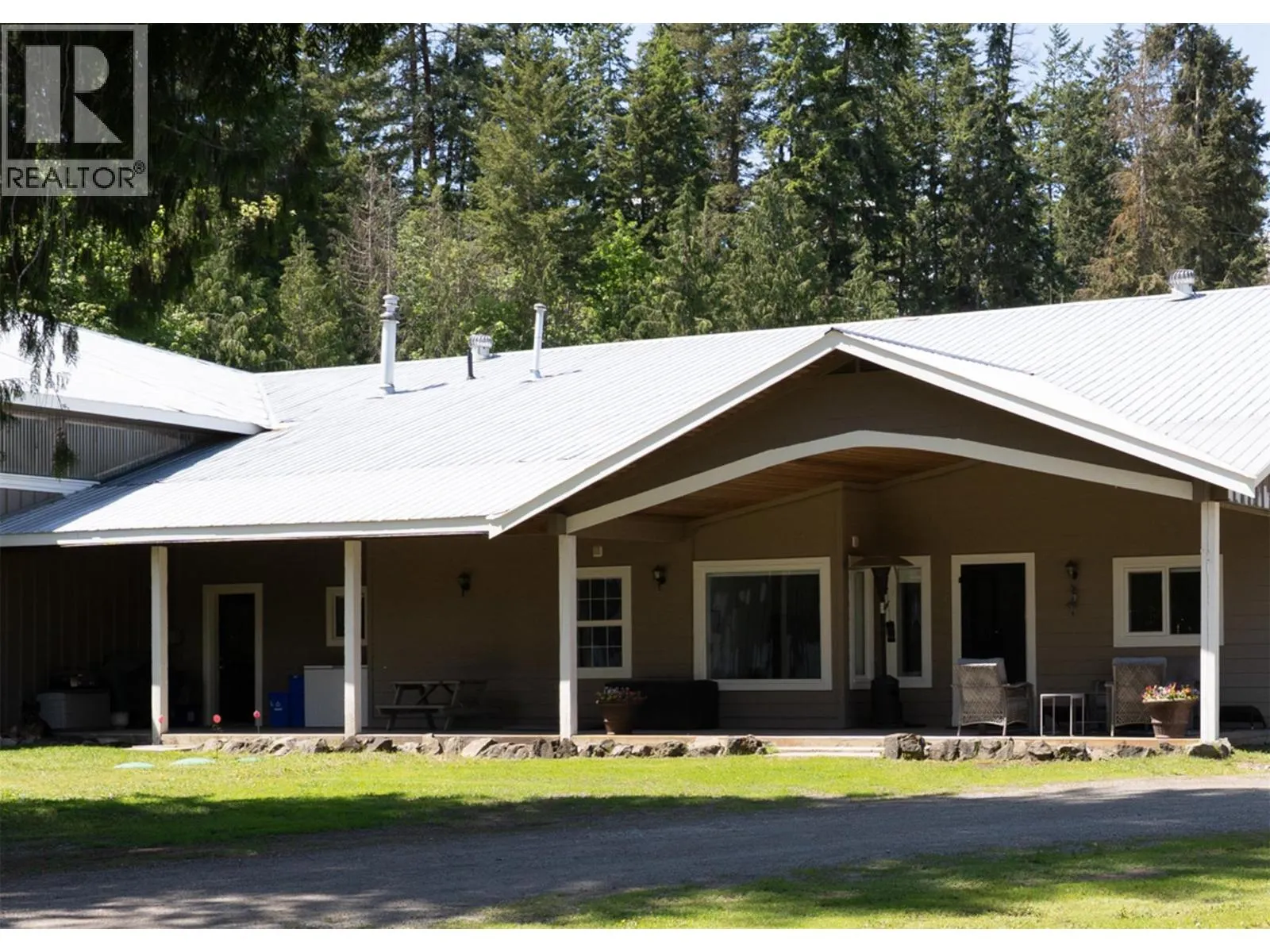 4452 Sleepy Hollow Road