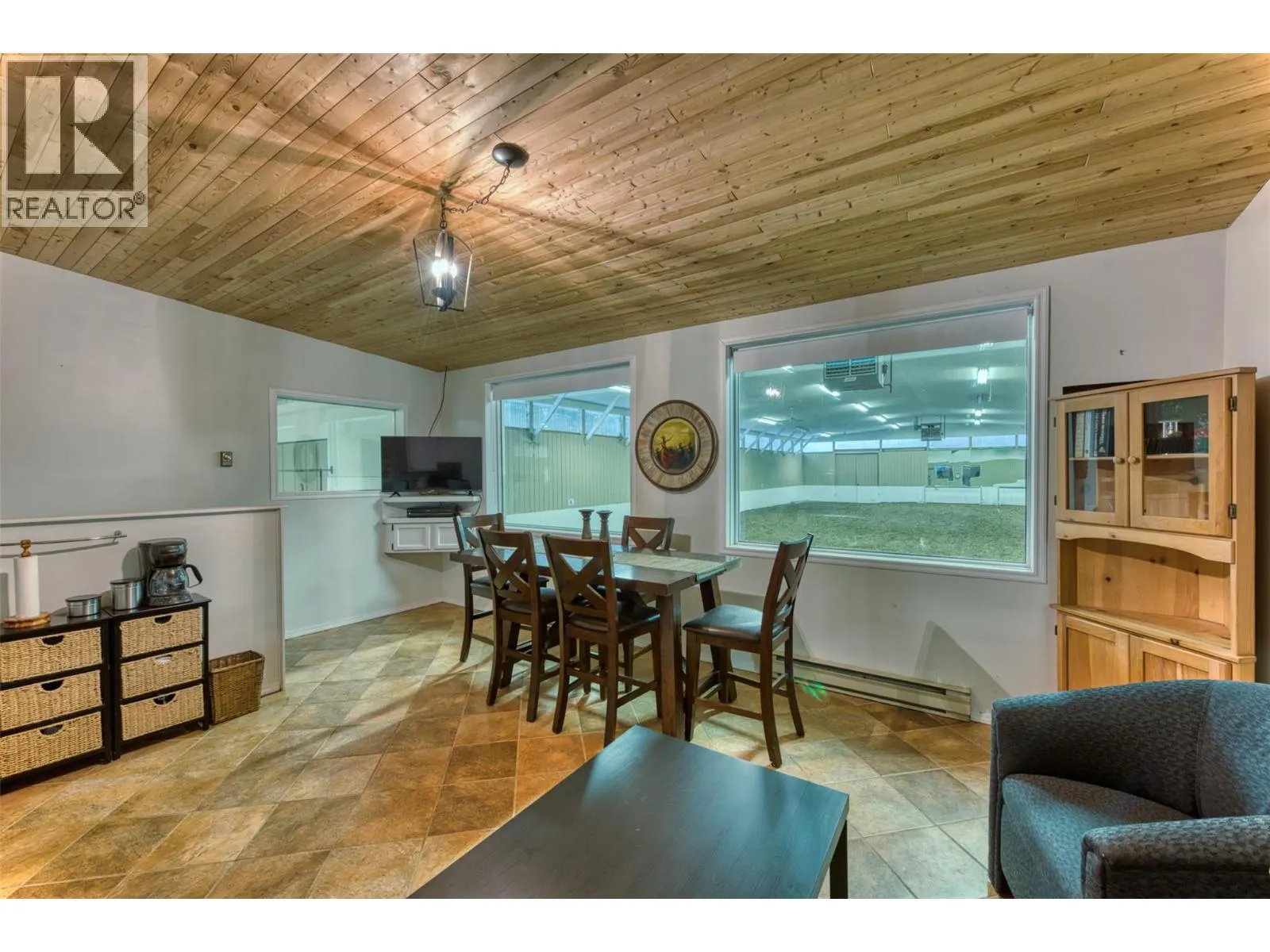 4452 Sleepy Hollow Road