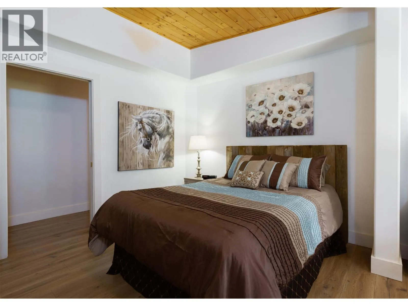 4452 Sleepy Hollow Road