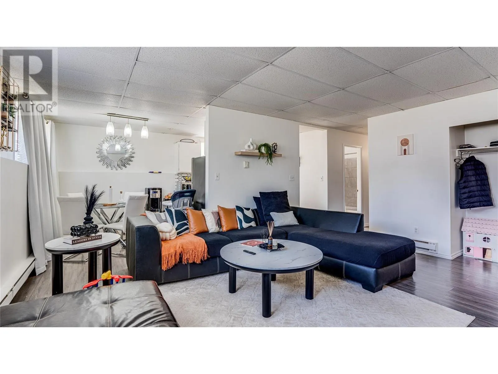 1604 45 Street