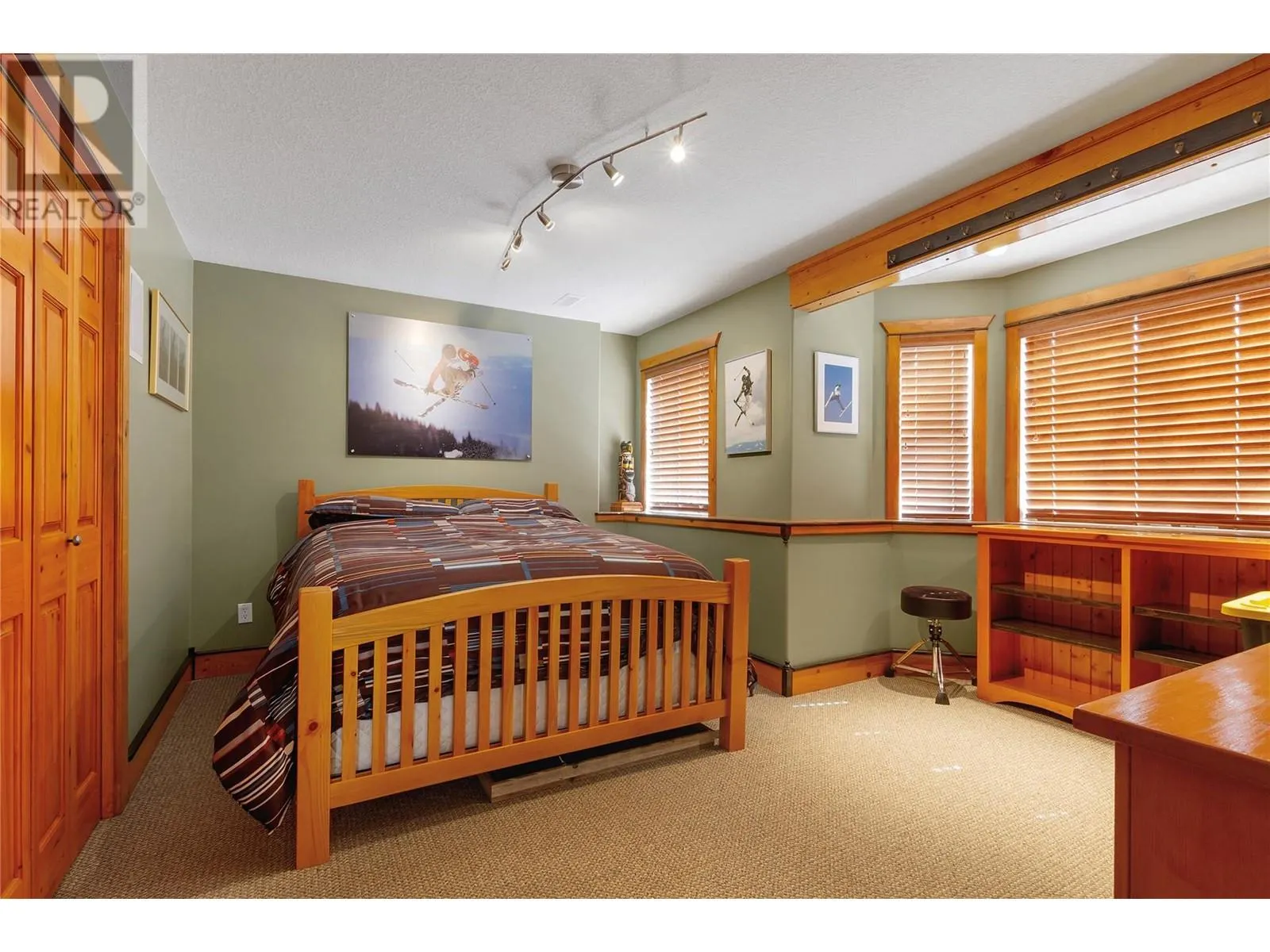335 Marmot Court