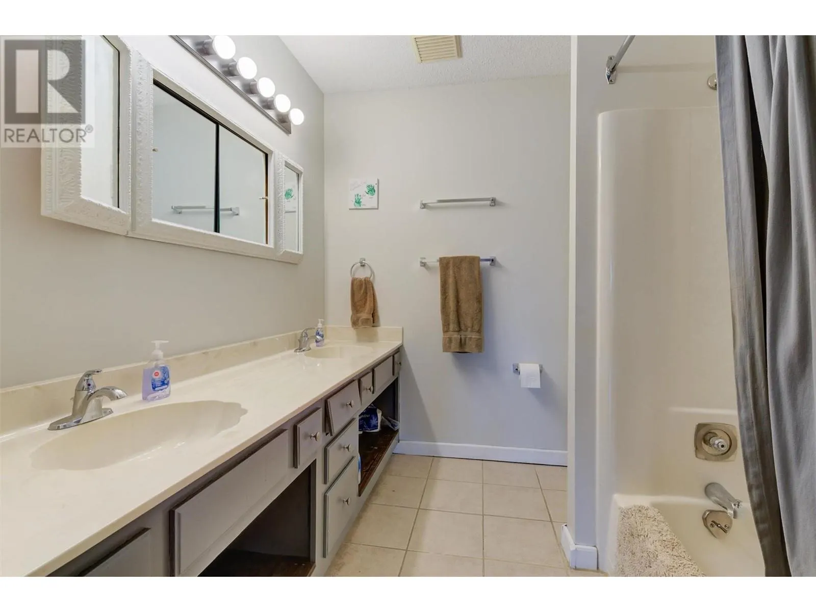 1665 Ufton Court Unit# 333 Lot# 33