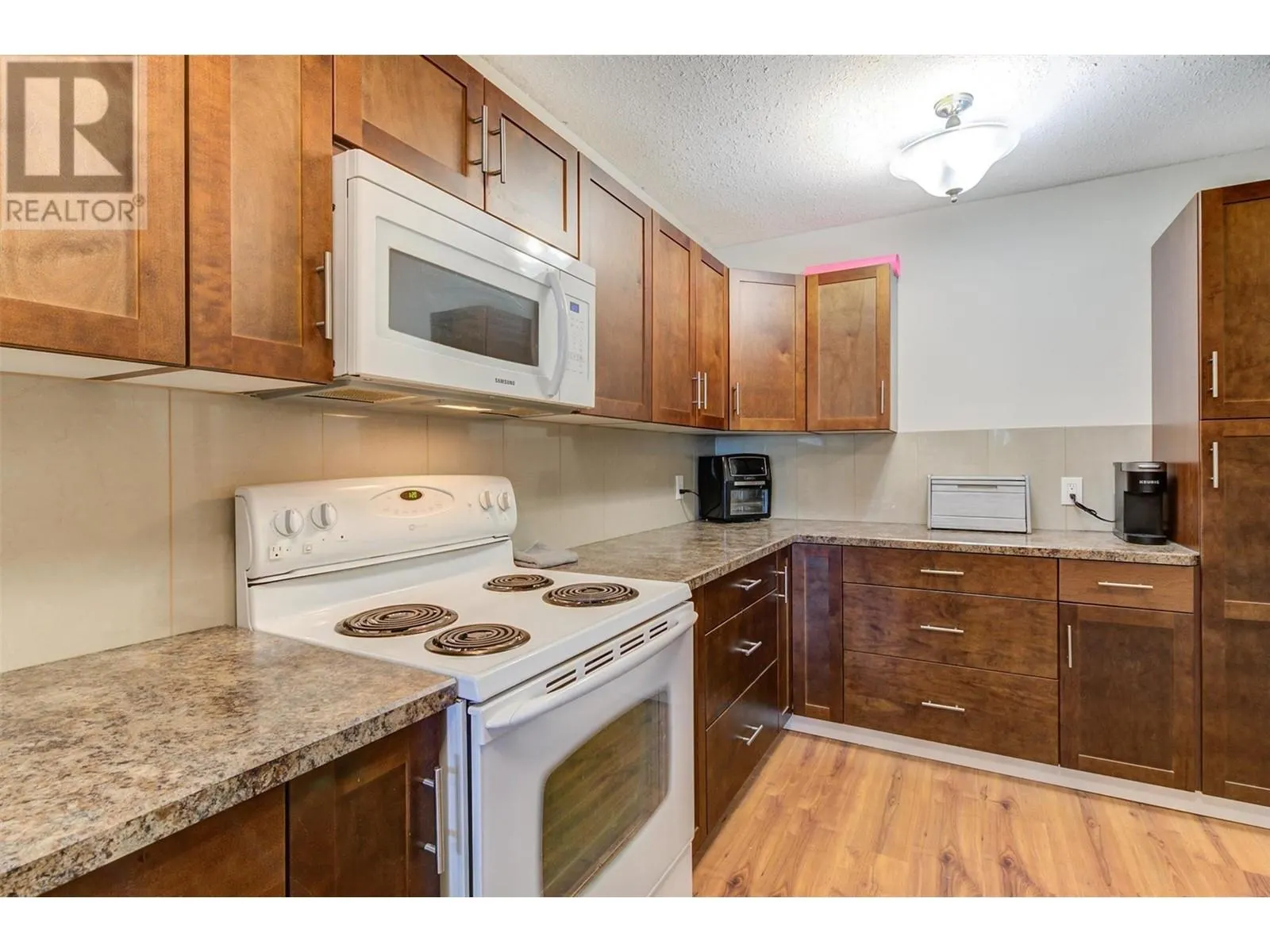 1665 Ufton Court Unit# 333 Lot# 33